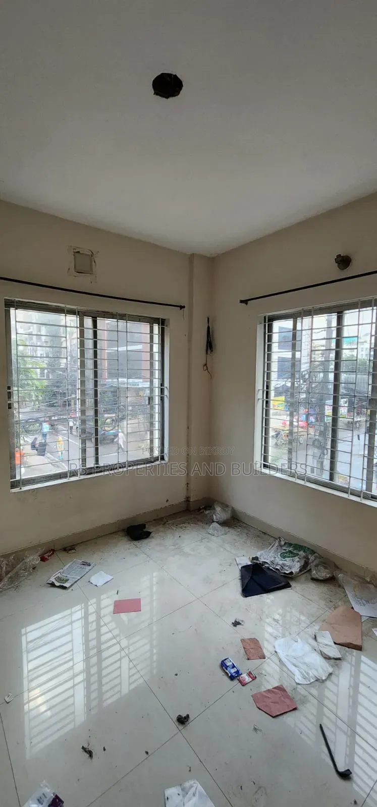 Furnished 3-bedroom Apartment in Uttara for Sale in Uttara