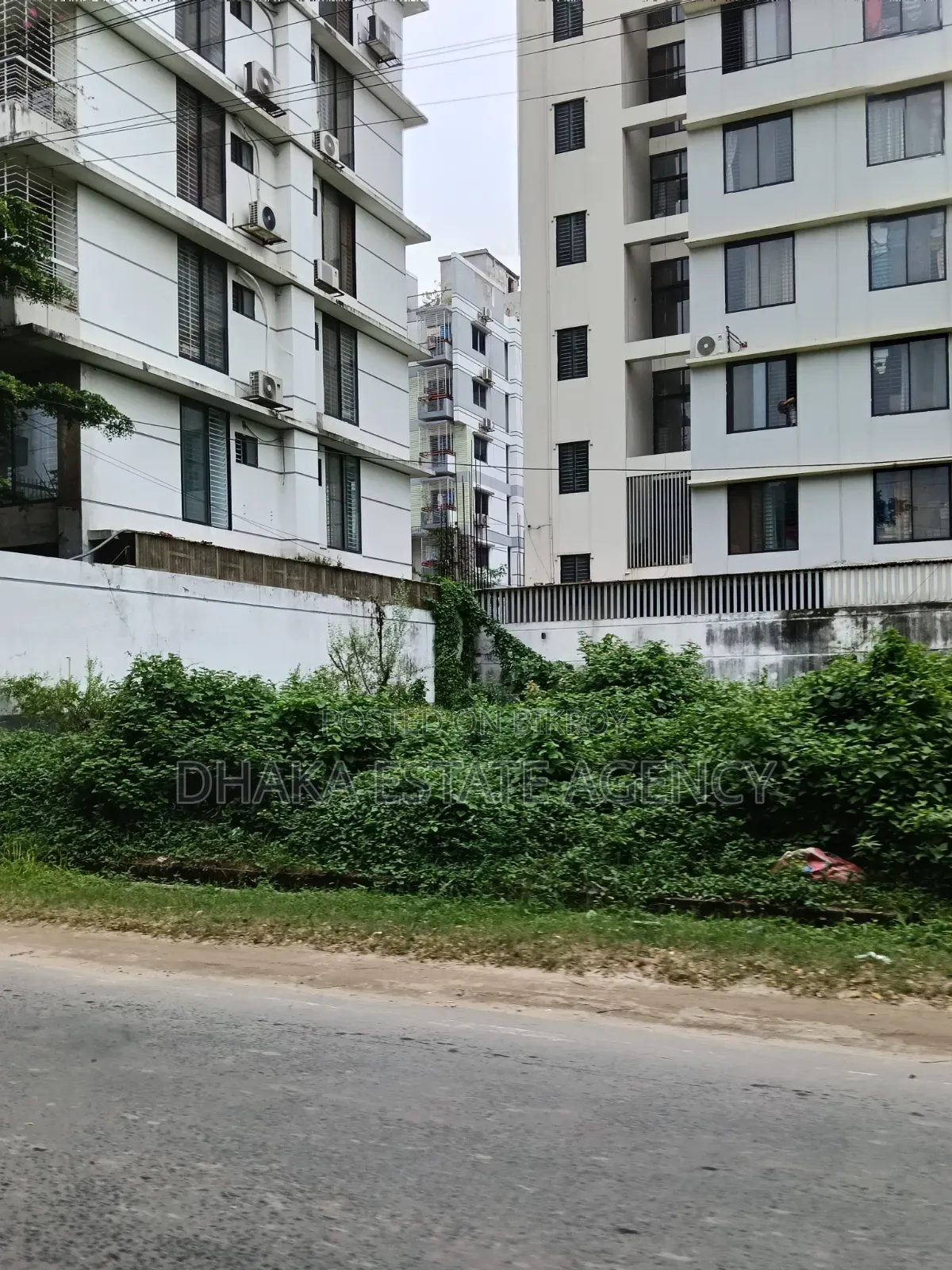 Block-I, Corner 10 Katha Plot Sale in Basundhara