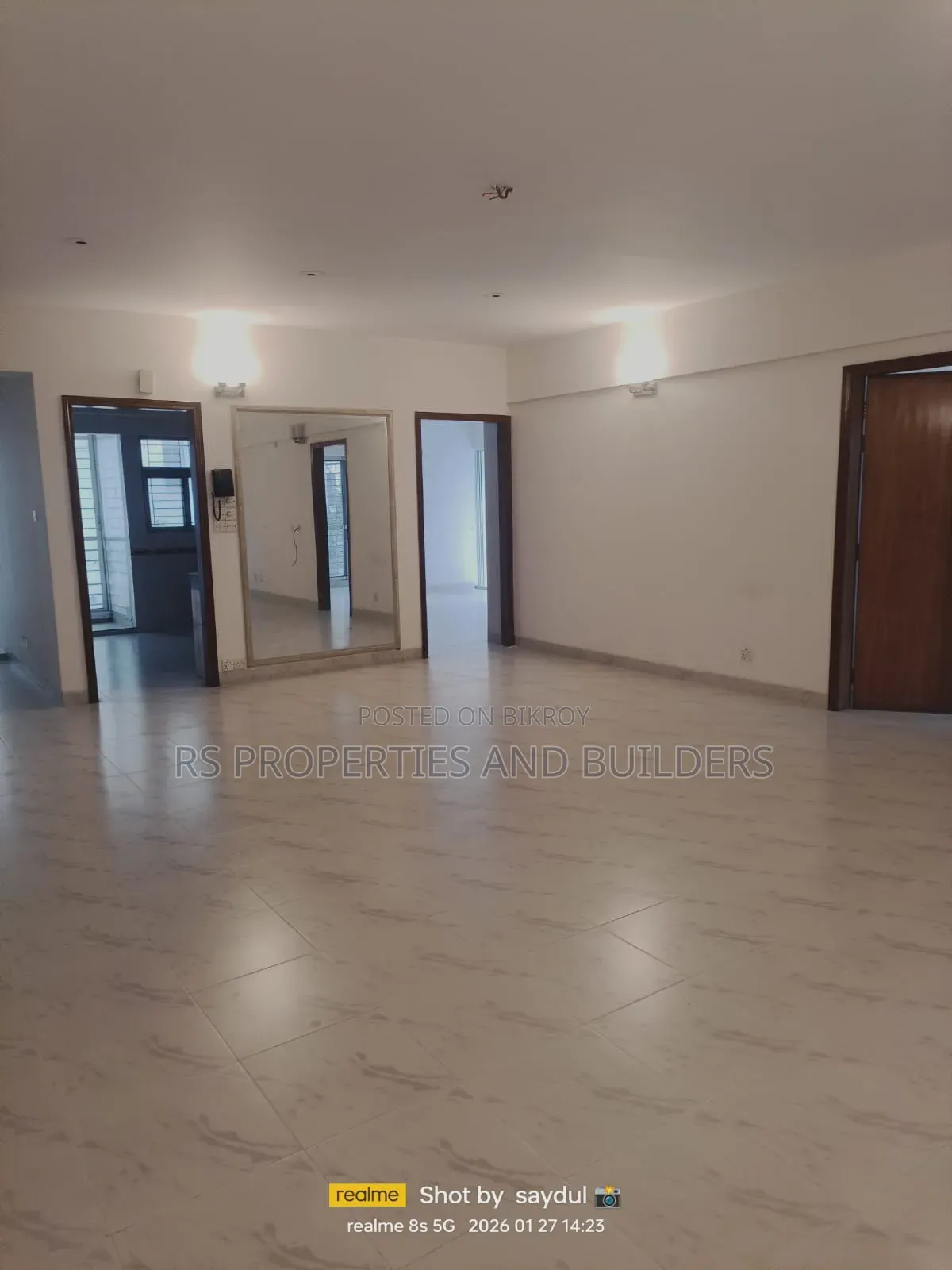Furnished 3-Bedroom Apartment in Bashundhara R/A, Basundhara for Sale in Basundhara