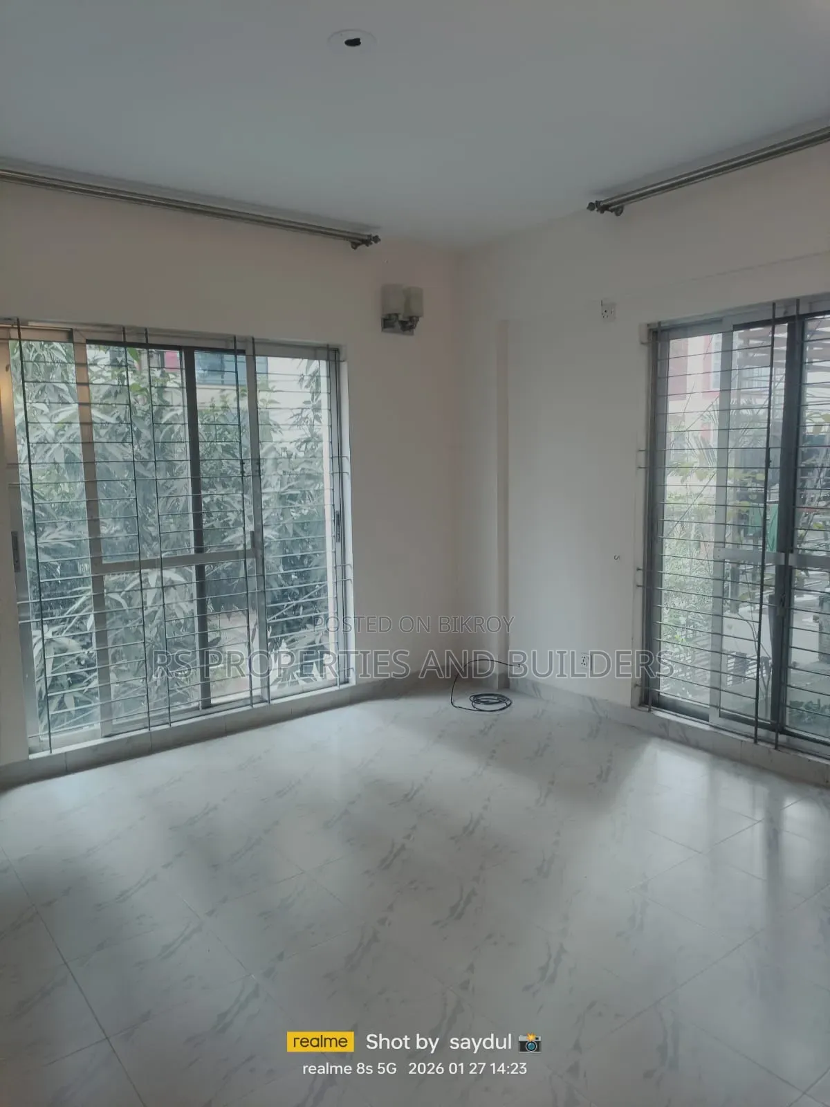 Furnished 3-Bedroom Apartment in Bashundhara R/A, Basundhara for Sale in Basundhara