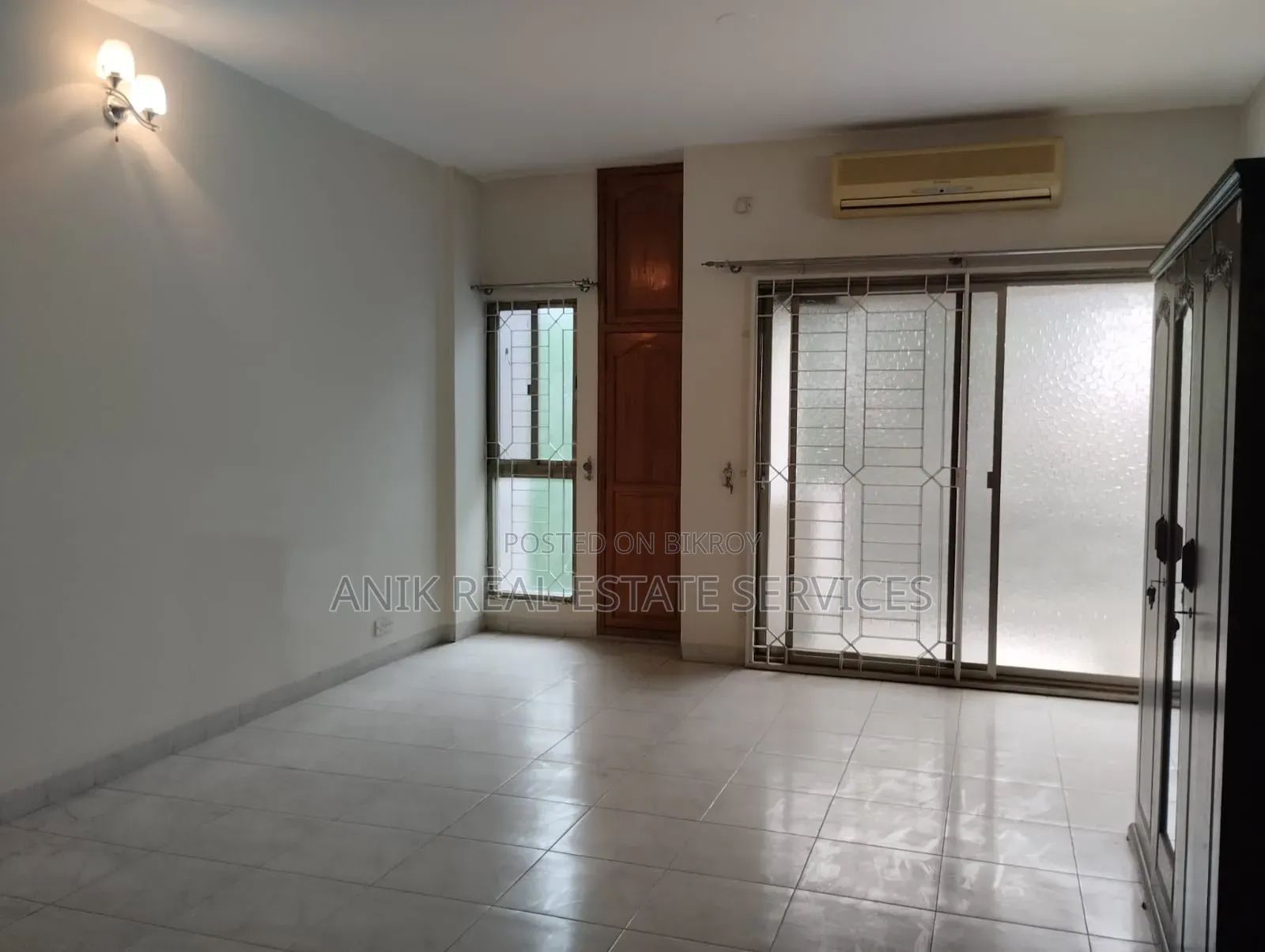 4-Bedroom Apartment in Anik Real Estate, Gulshan for Rent in Gulshan