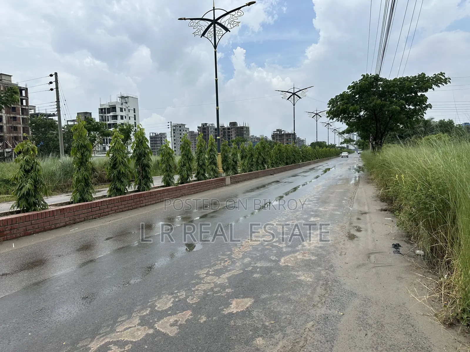 Block-N, 4-Katha, South-Face, Near-200' Road 3rd Plot, Bashundhara in Basundhara