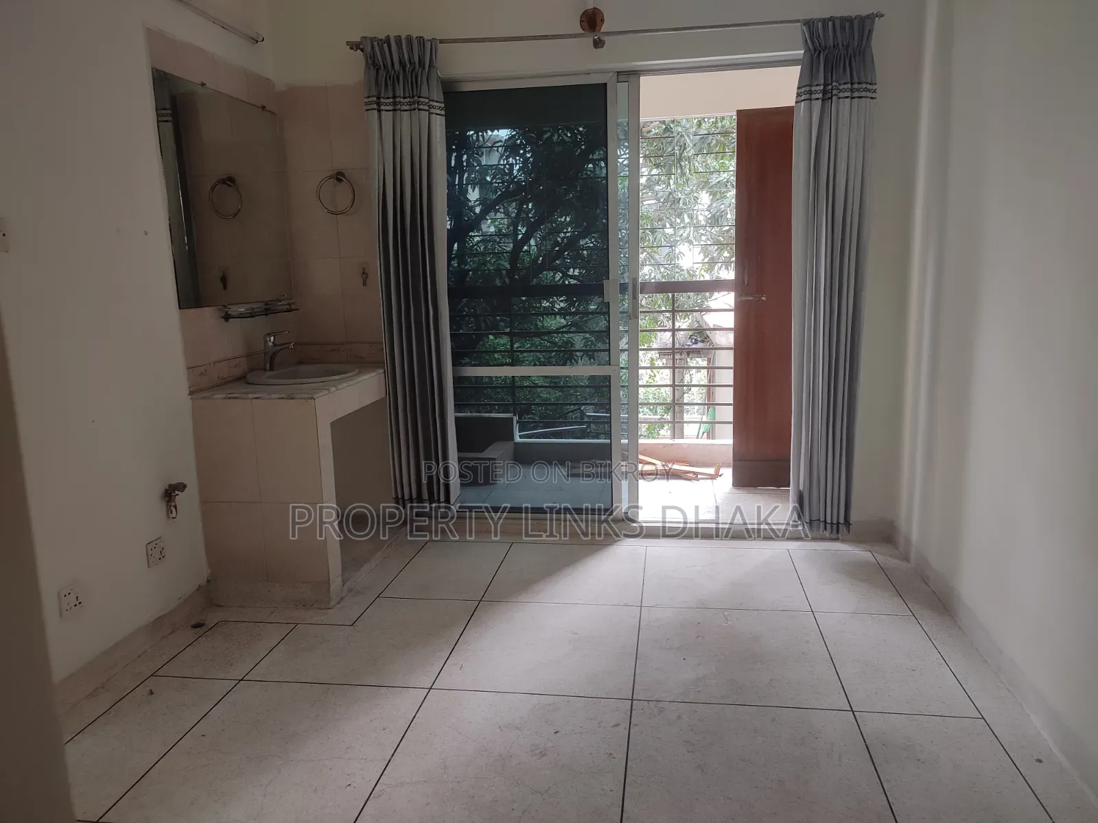 3bdrm Apartment in Baridhara for Rent in Baridhara