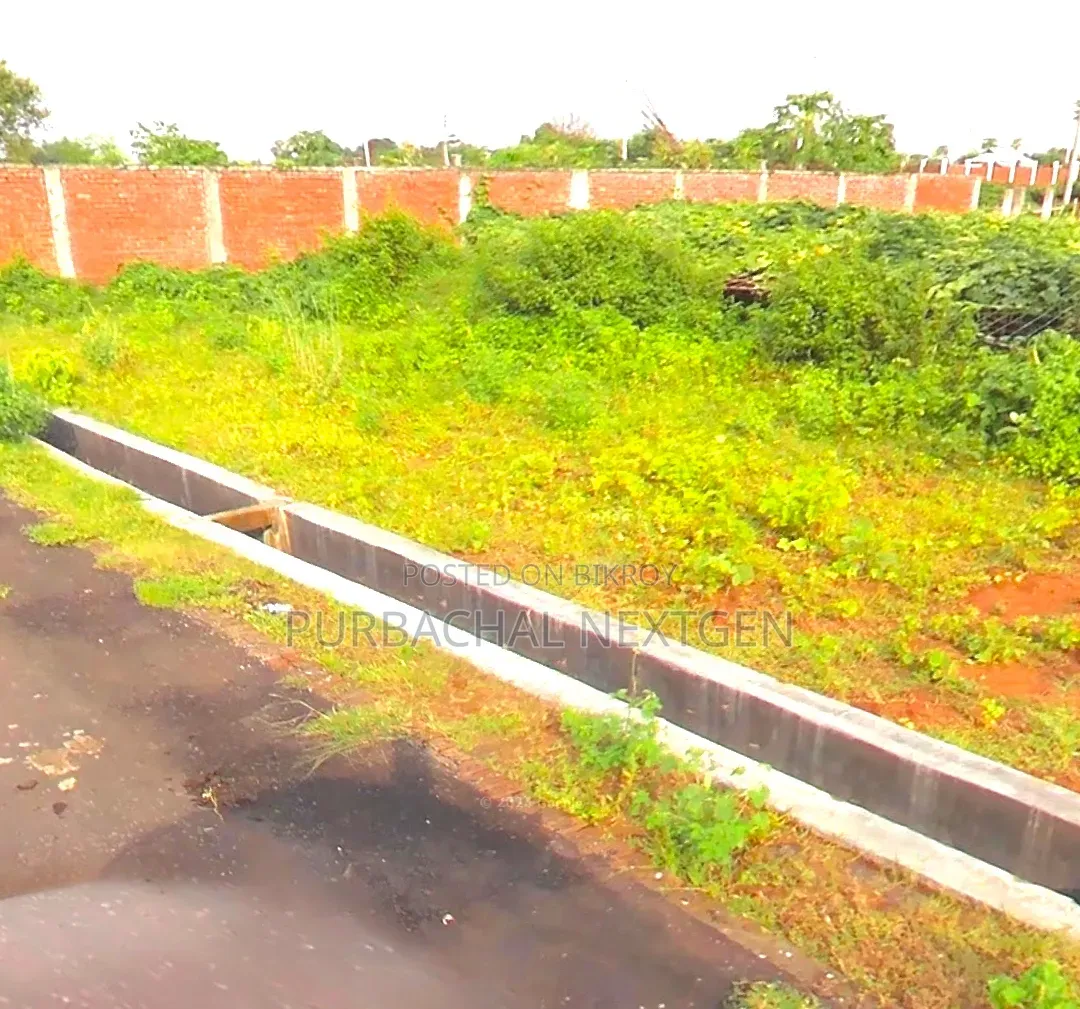 Prime 10 Katha Lake-View Plot for Sale at Rajuk Purbachal in Purbachal