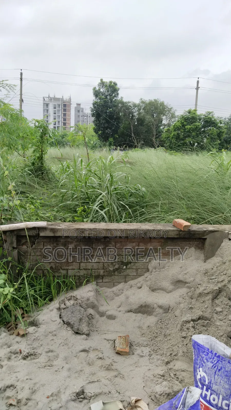 3 Katha (South) Plot Sector #15/D, Uttara in Uttara