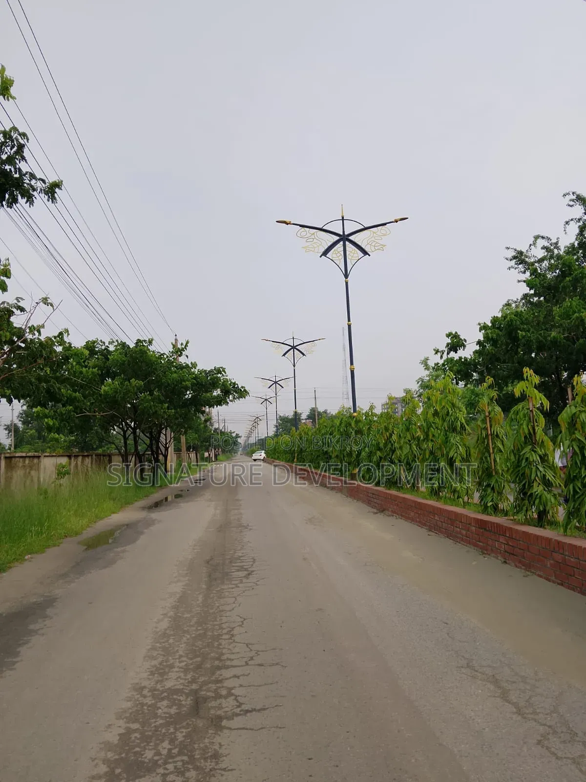 N-Block||18 Katha||Near 200 Feet||Plot for Sale in Bashundhara R/A in Basundhara