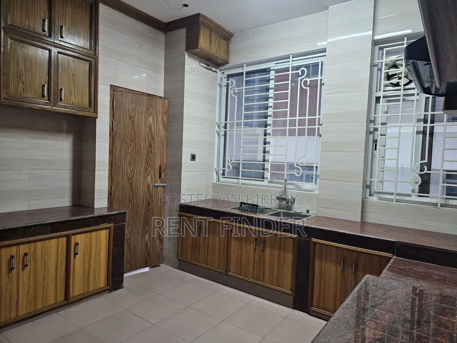 Baridhara Diplomatic Zone Office Space in Gulshan
