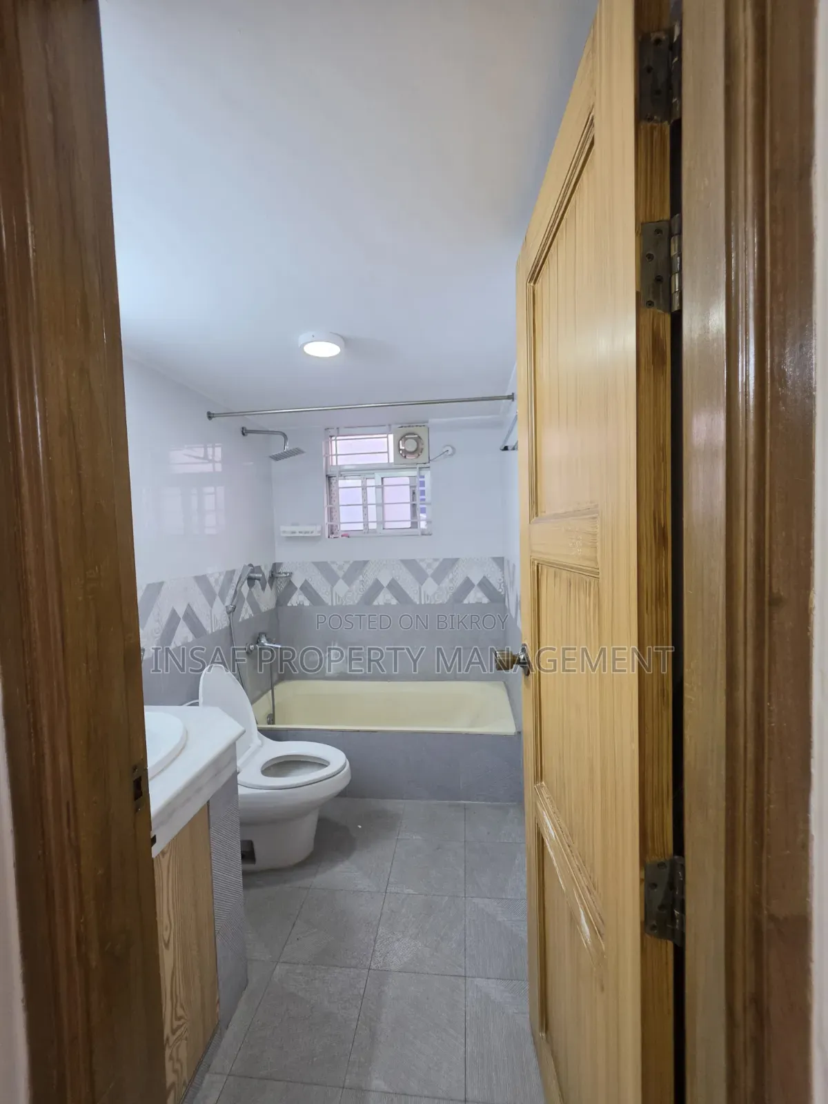 4bdrm Apartment in Gulshan for Rent in Gulshan