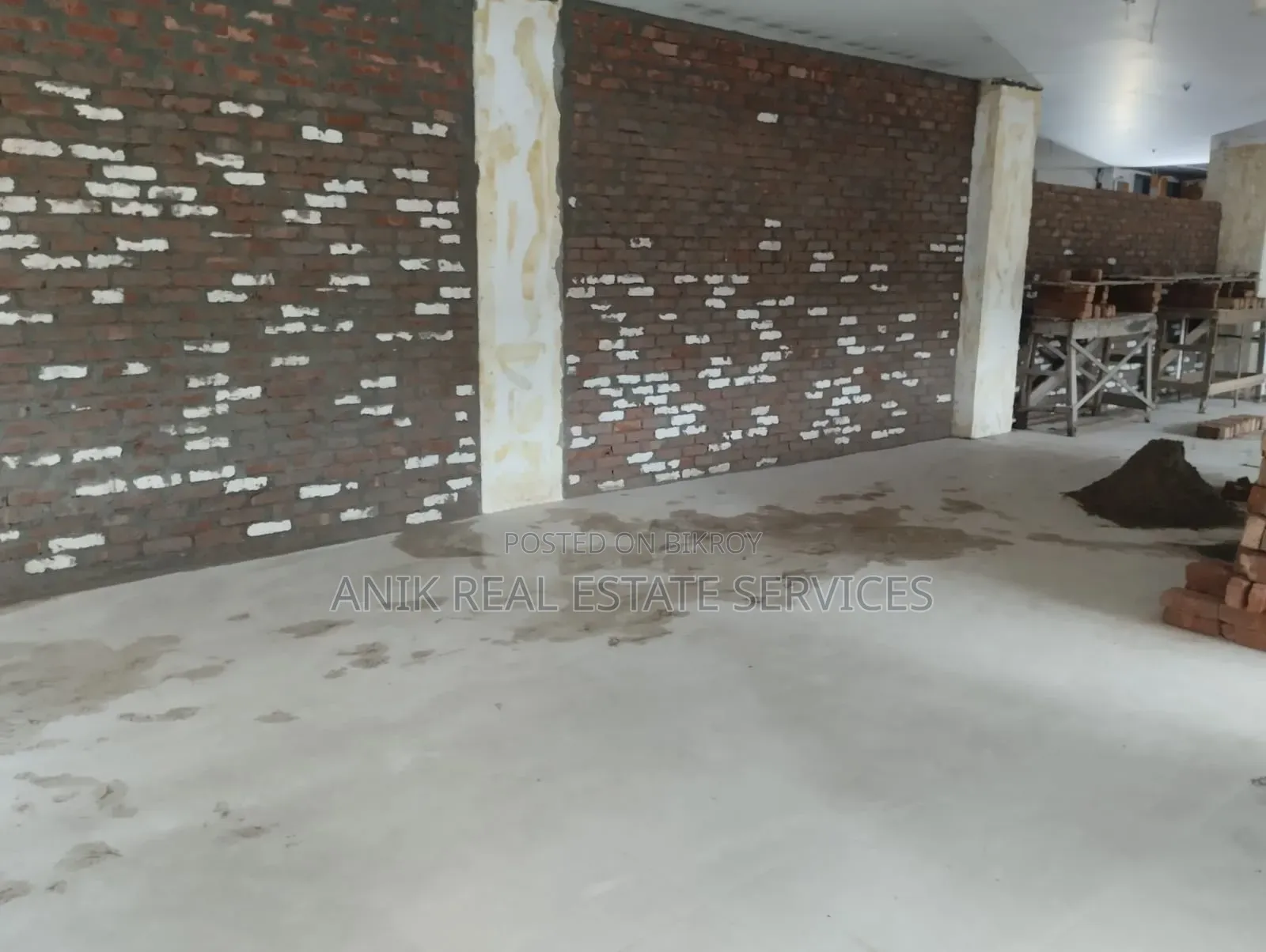 Ground Floor Commercial 2000 SFT Open Space Rent at Gulshan 1 in Gulshan