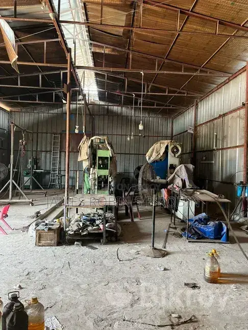 Furniture chain hinge factory for sale, fully set up in Cornelhat