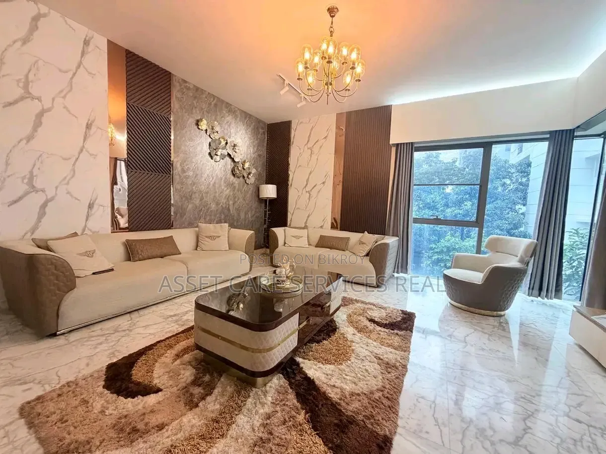 Furnished 4-bedroom Apartment in Baridhara for Rent in Baridhara