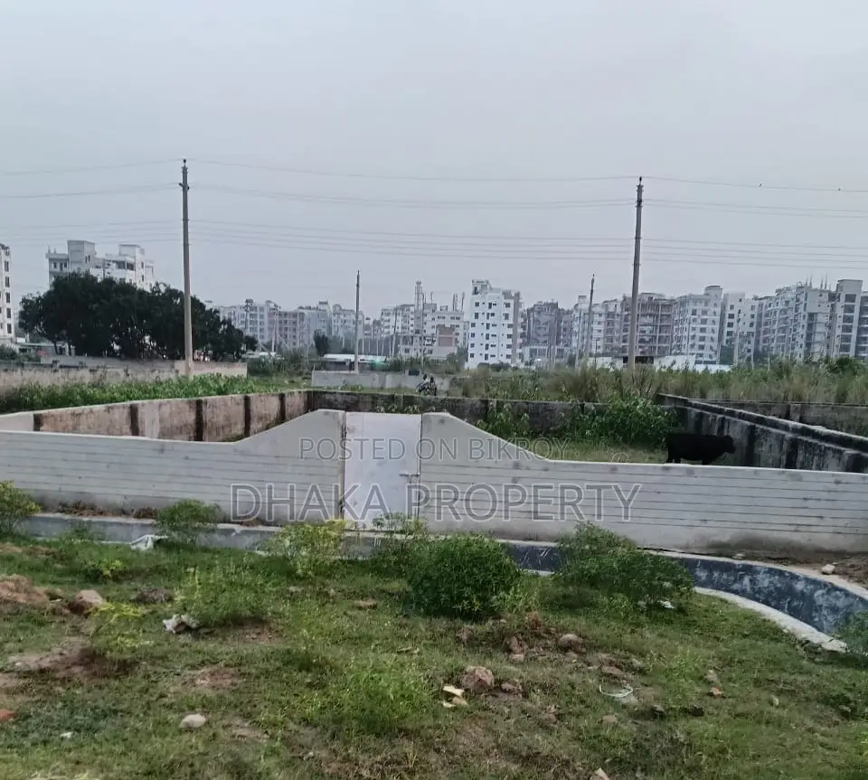 60/60ft Corner 3 Katha North/West at Sector-17/B. in Uttara