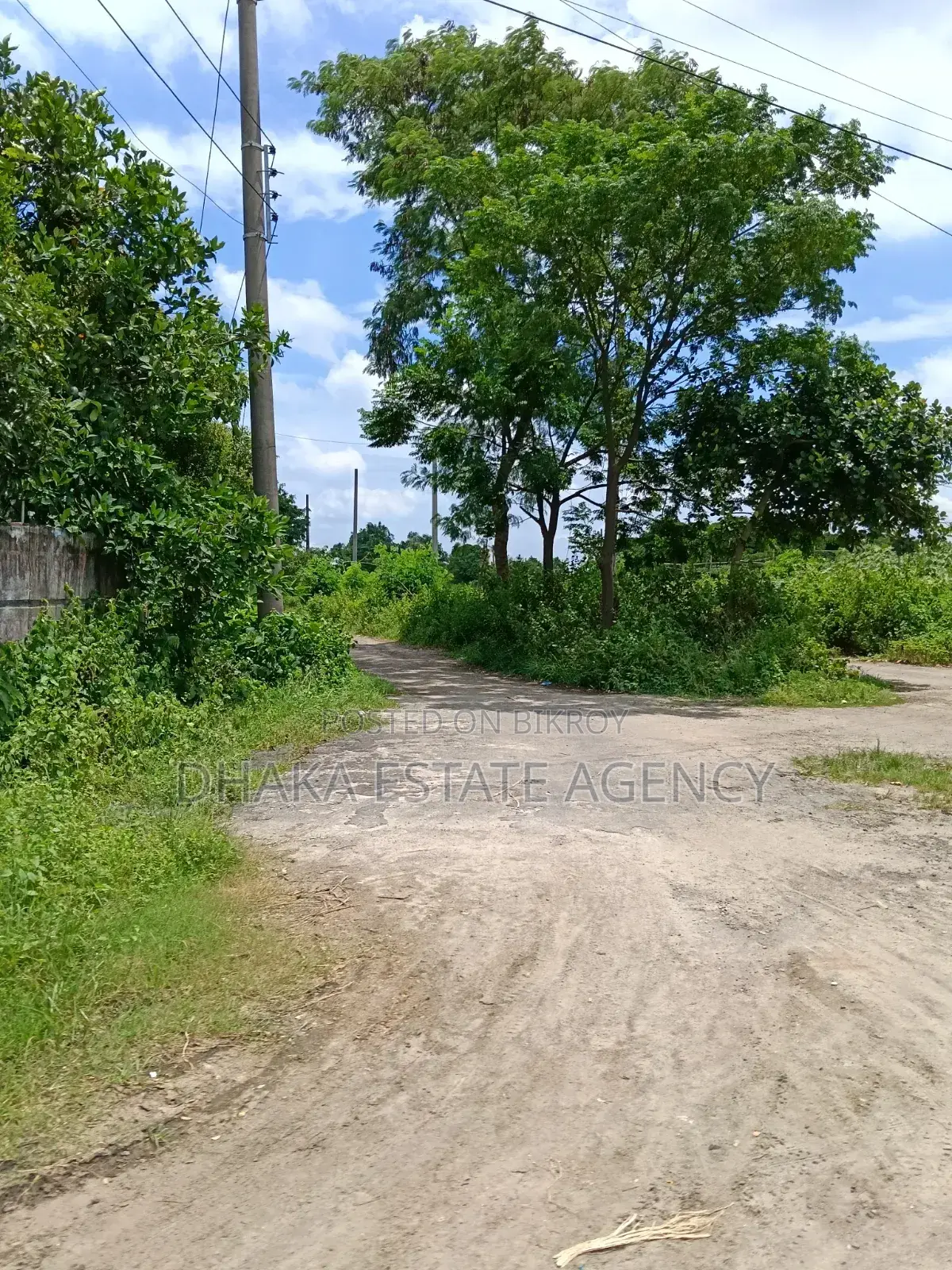 Sector-27, Diplomatic Zone Road-75 Feet, 10 Katha Plot Sale in Purbachal