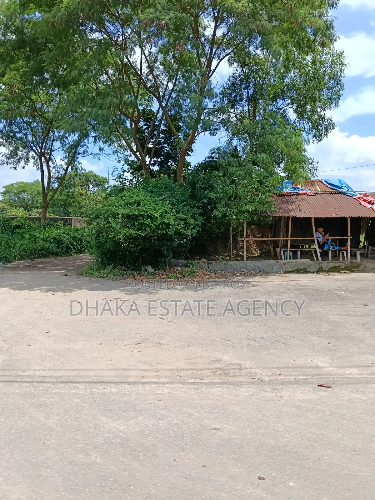 Sector-18, Road-75 Feet, 5 Katha Plot Sale in Purbachal