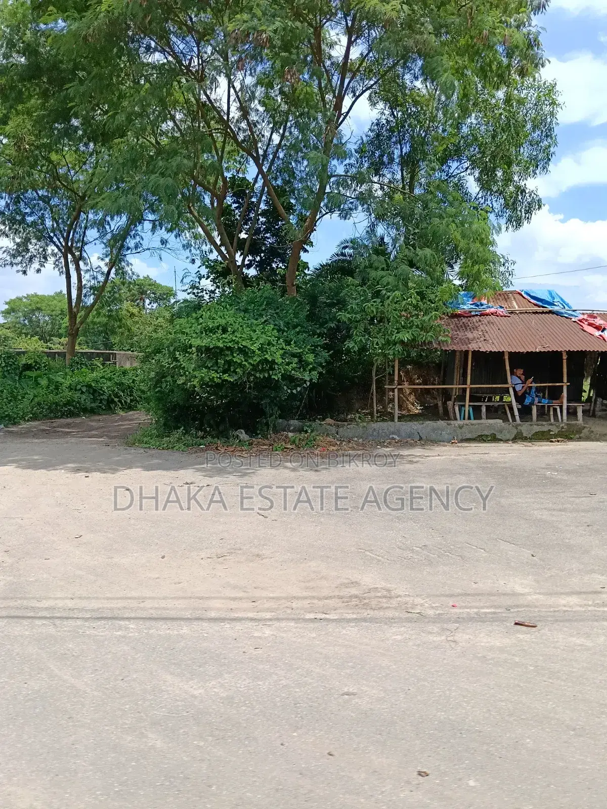 Sector-18, Road-75 Feet, 5 Katha Plot Sale in Purbachal