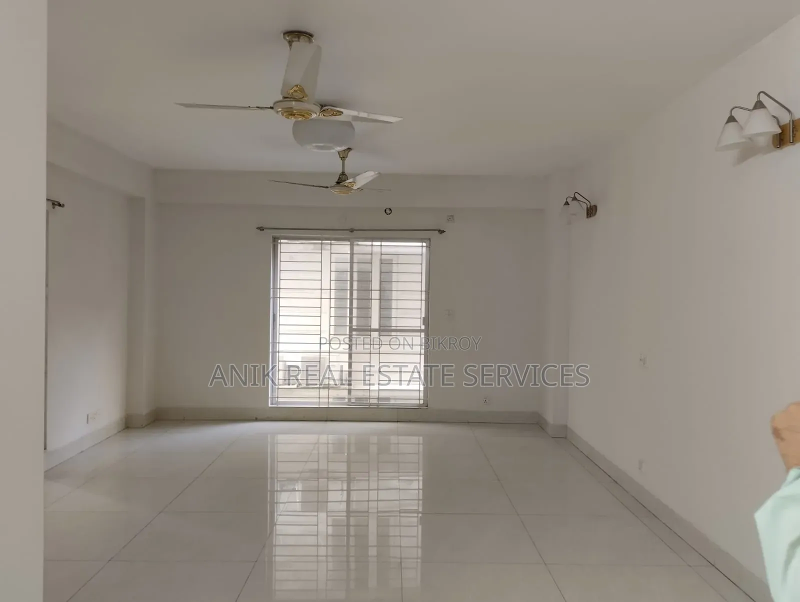 4-bedroom Apartment in Anik Real Estate, Banani for Rent in Banani