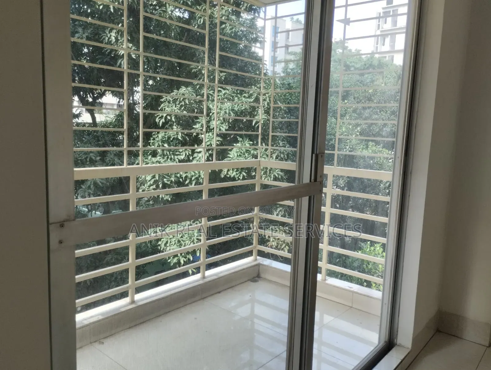 4-bedroom Apartment in Anik Real Estate, Banani for Rent in Banani