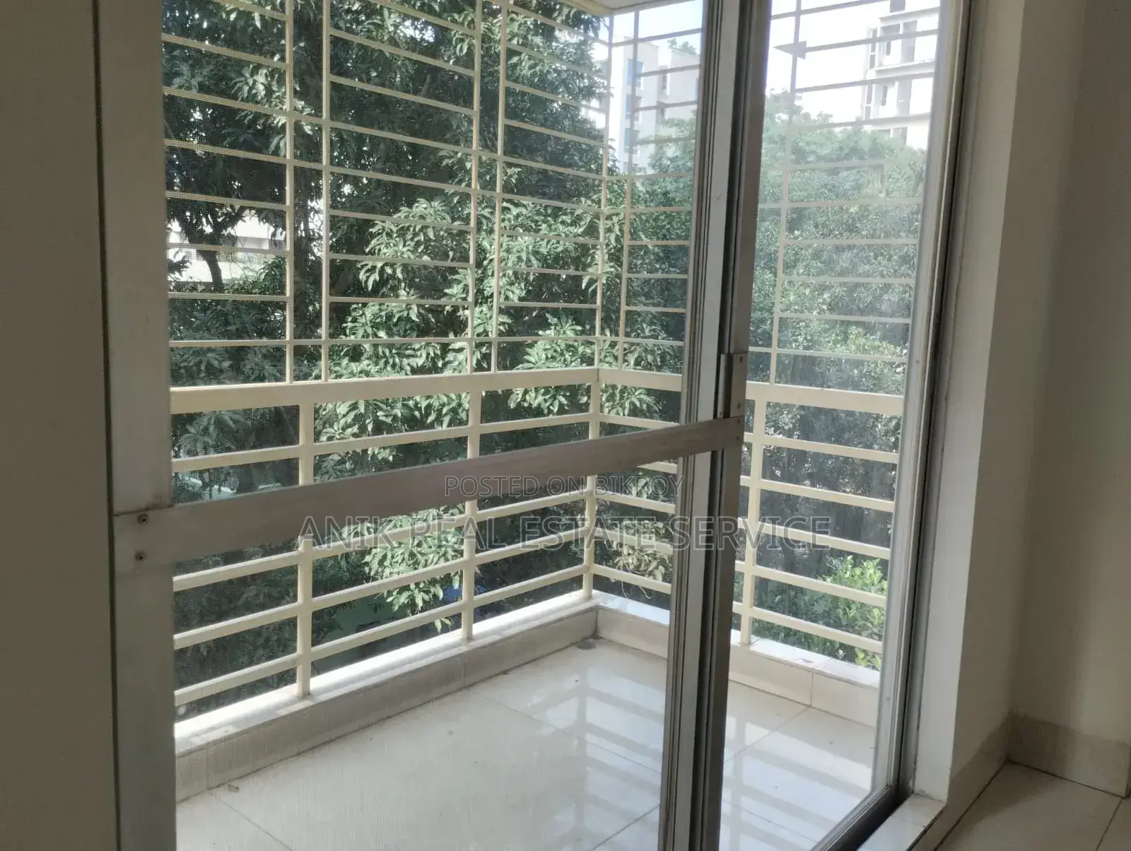 4-bedroom Apartment in Anik Real Estate, Banani for Rent in Banani