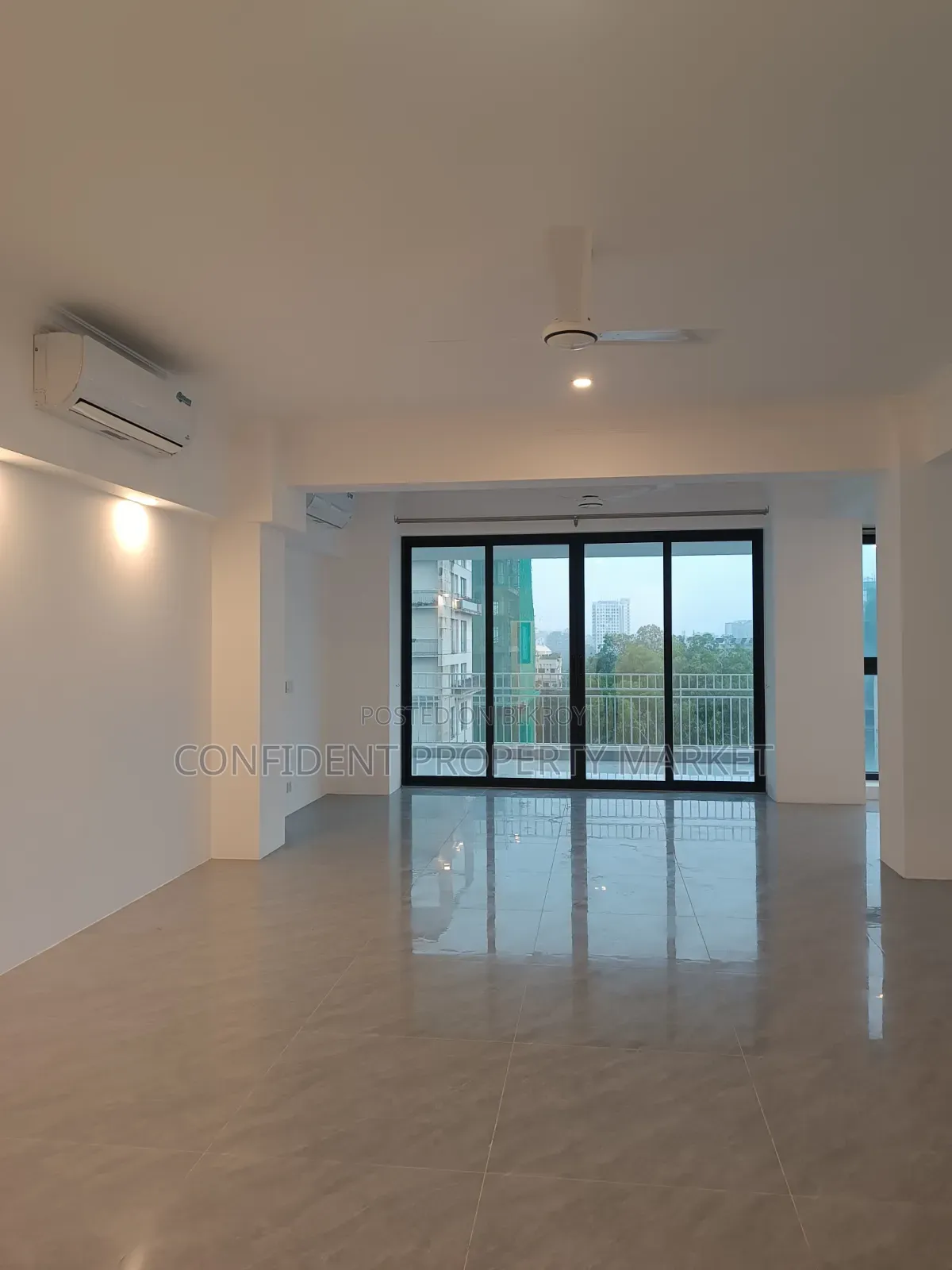 Furnished 4-bedroom Apartment in Baridhara for rent in Baridhara