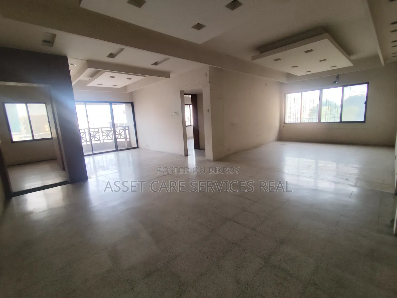 4200-SQFT Office Space Rent Baridhara Diplomatic Zone in Baridhara