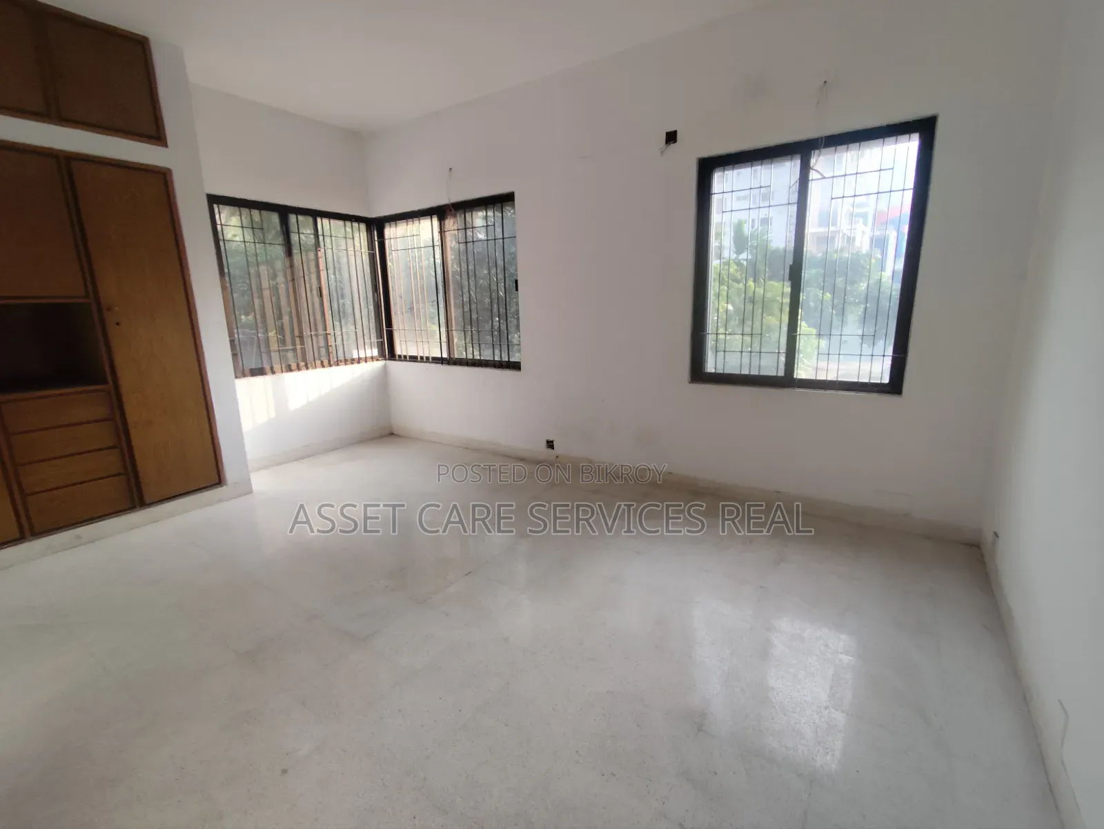 4200-SQFT Office Space Rent Baridhara Diplomatic Zone in Baridhara