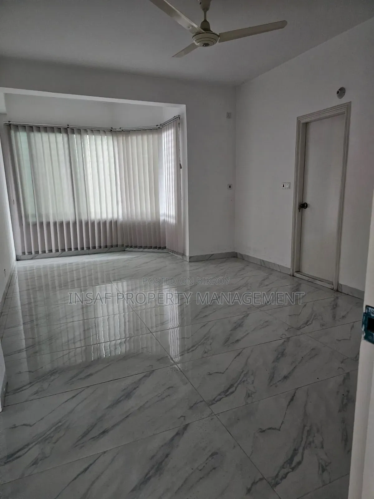 2500 Sqft Office Space for Rent in Gulshan with Nice View in Gulshan