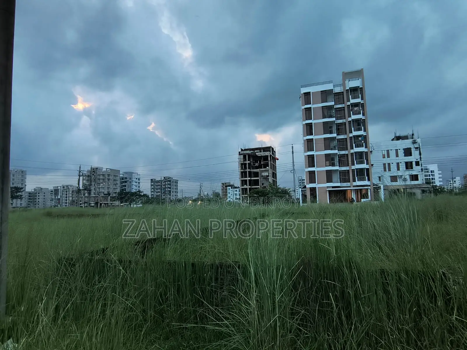 N Block 5 Katha Plot Sell in Basundhara