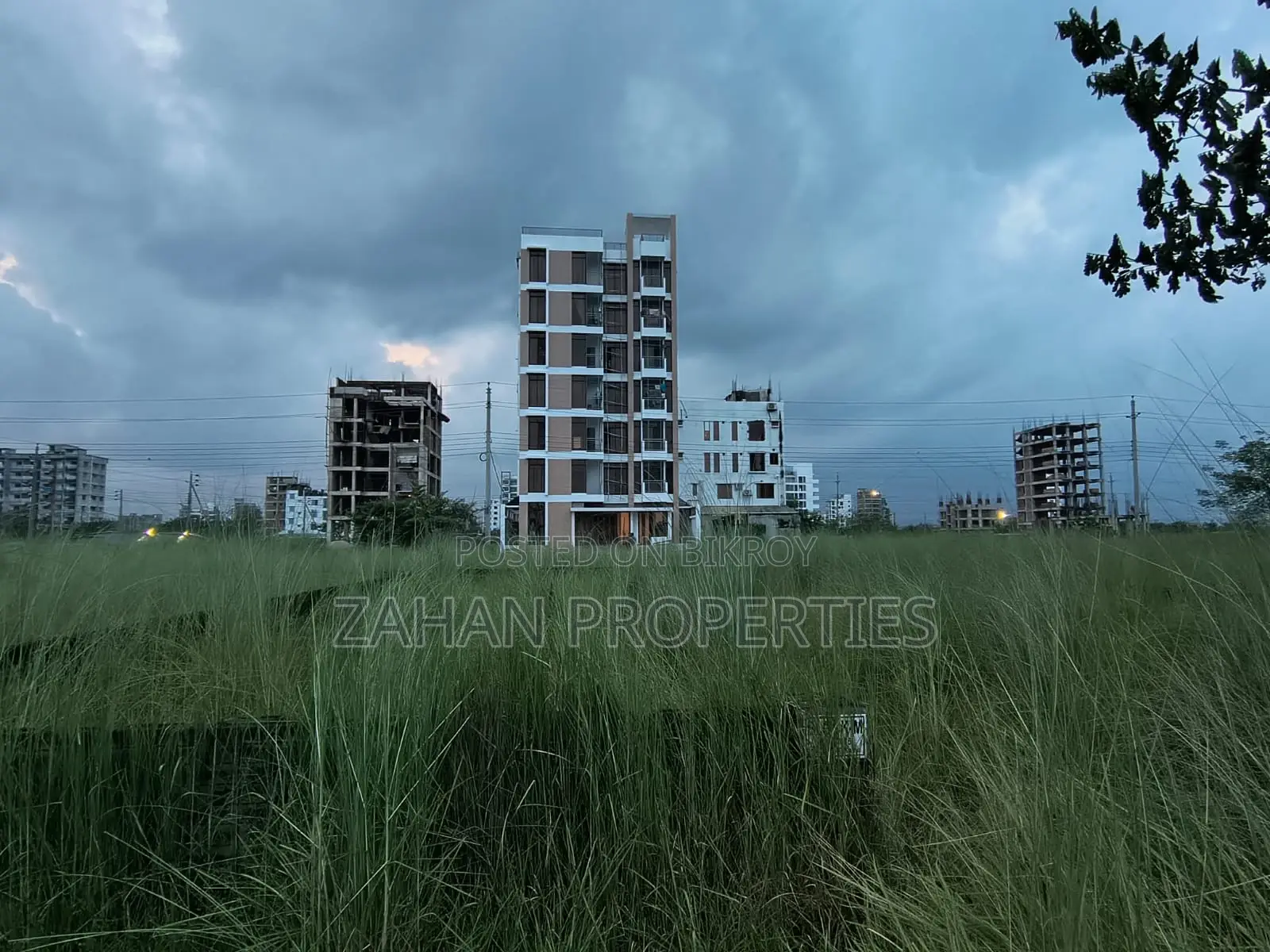 N Block 5 Katha Plot Sell in Basundhara