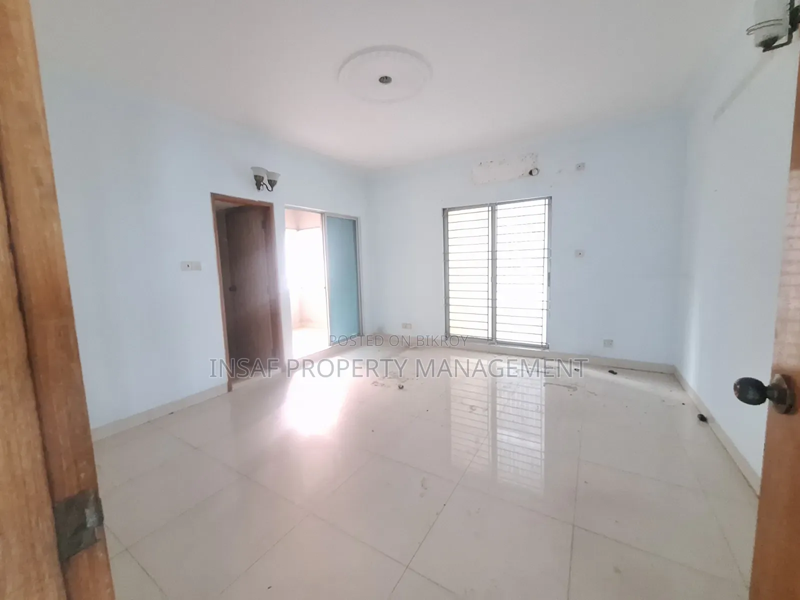 2800 Sqft Open Office Space Rent Gulshan 1 Nice View in Gulshan