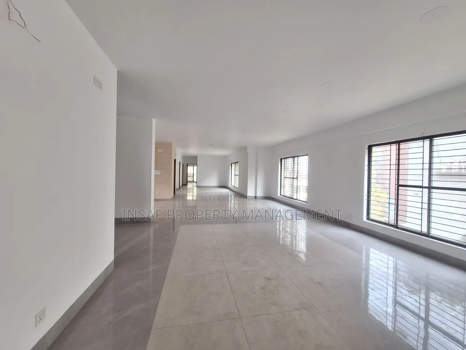 3700 Sqft Brand New Building for Office Space Rent Gulshan 2 Nice View in Gulshan