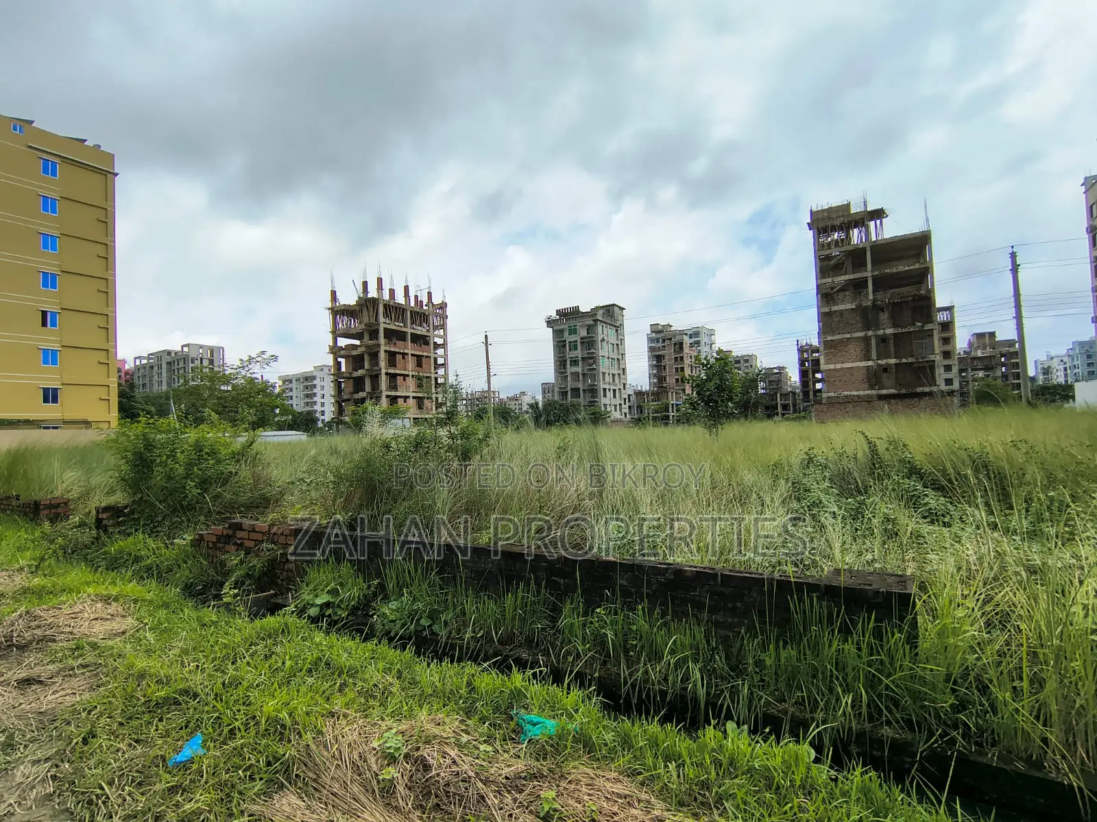N Block 6 Katha Plot Sell in Basundhara