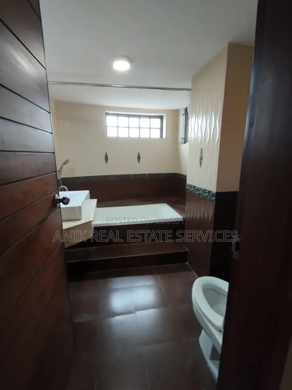 3-bedroom Apartment in Anik Real Estate, Gulshan for Rent in Gulshan
