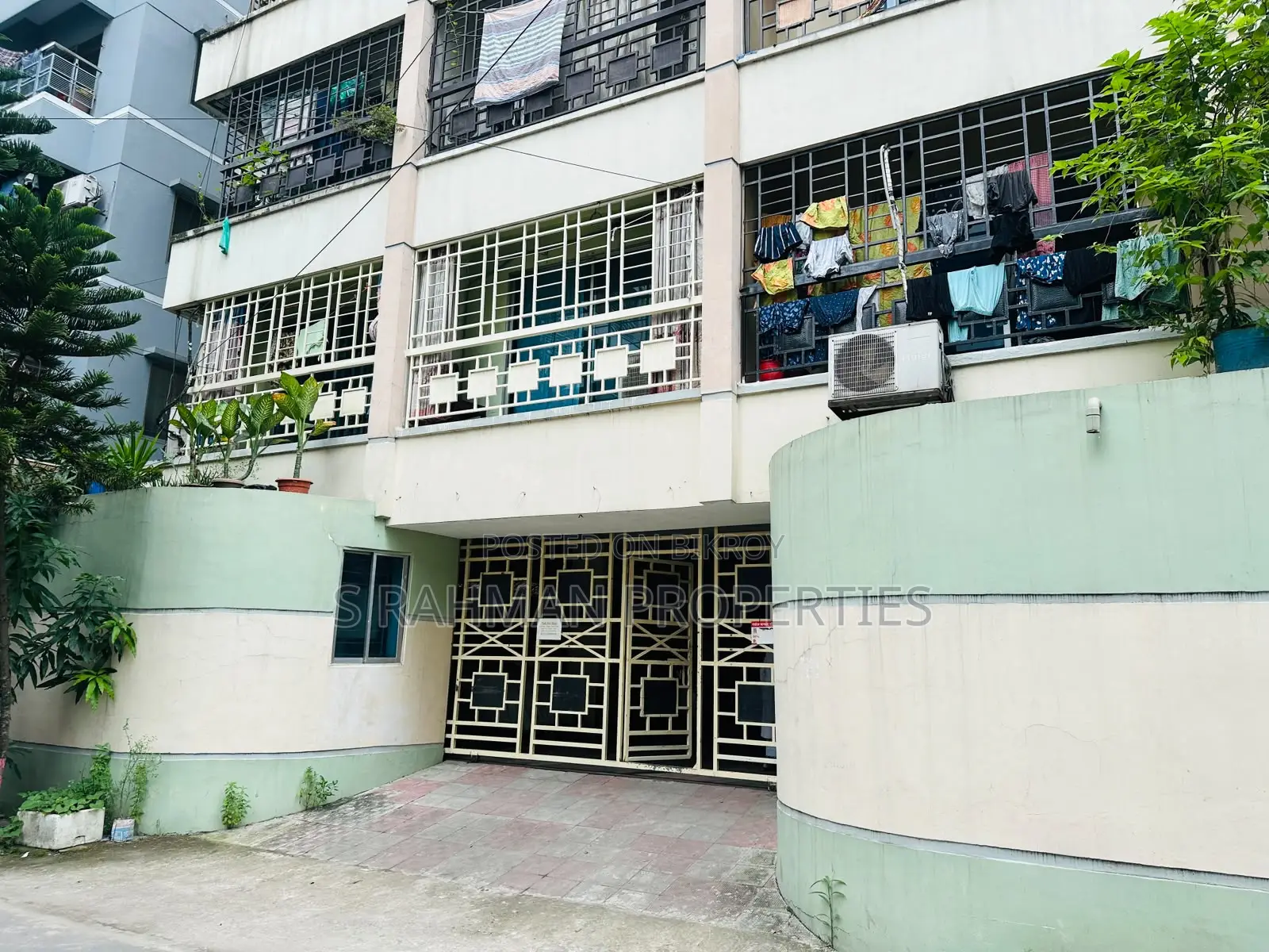 3-Bedroom Apartment in Rupayan Chandralekha, Basundhara for Sale in Basundhara