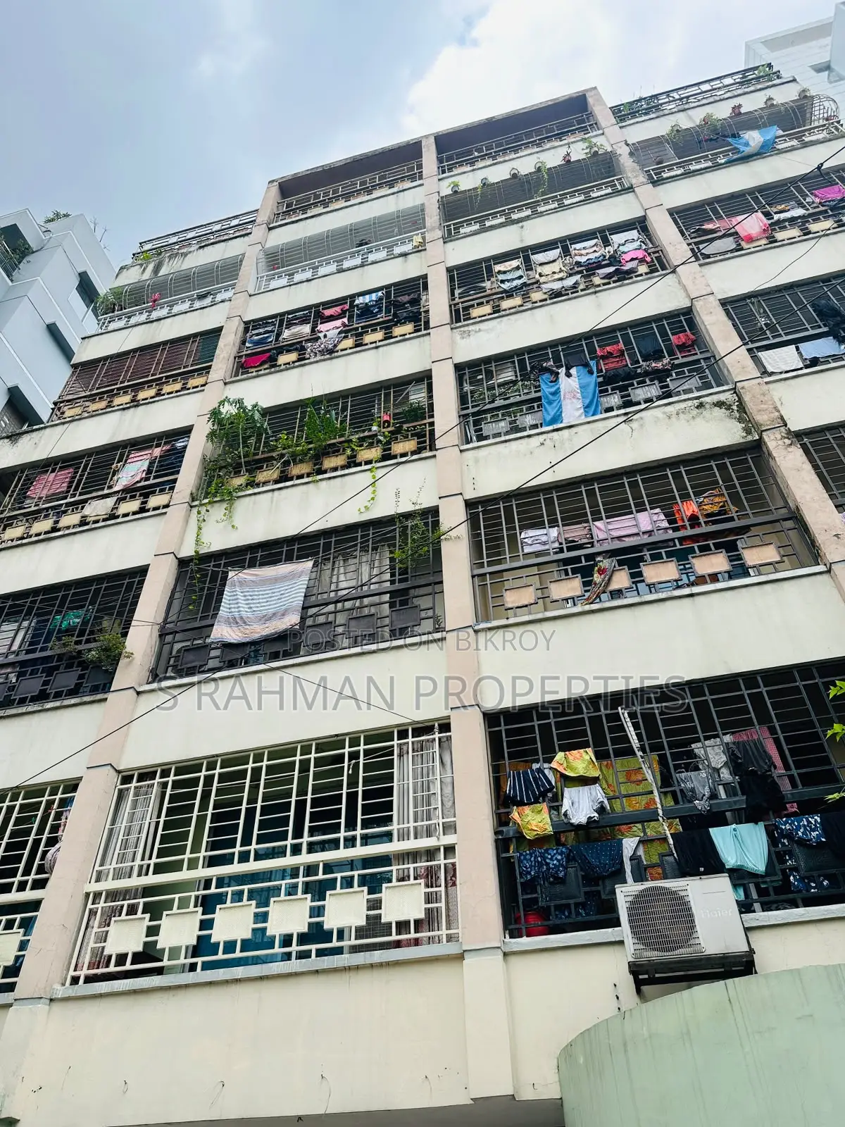 3-Bedroom Apartment in Rupayan Chandralekha, Basundhara for Sale in Basundhara