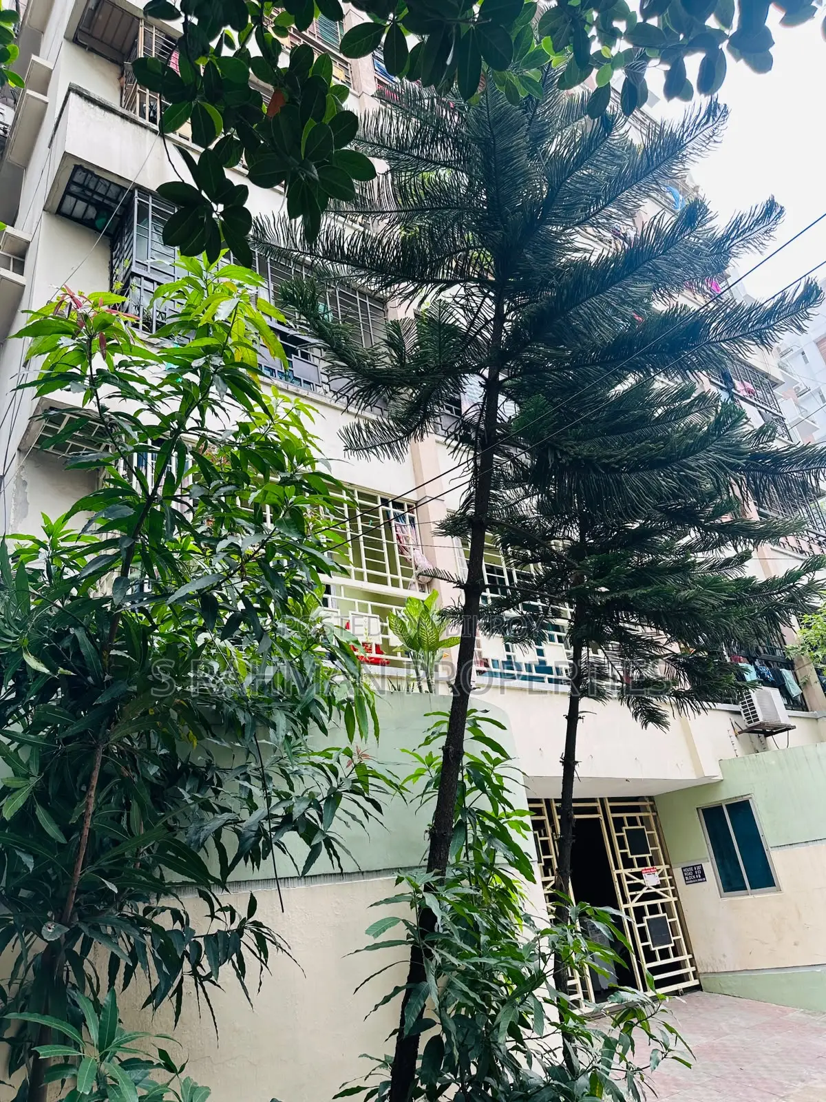 3-Bedroom Apartment in Rupayan Chandralekha, Basundhara for Sale in Basundhara