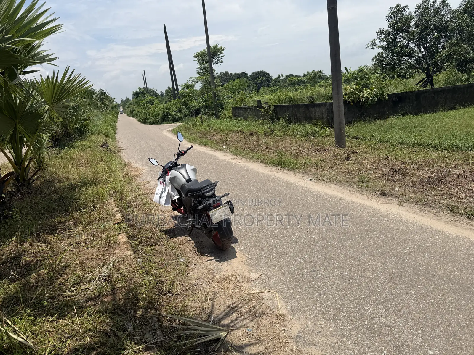 6 Katha South-facing plot for sale near Purbachal 300 feet, 75 feet road. in Purbachal