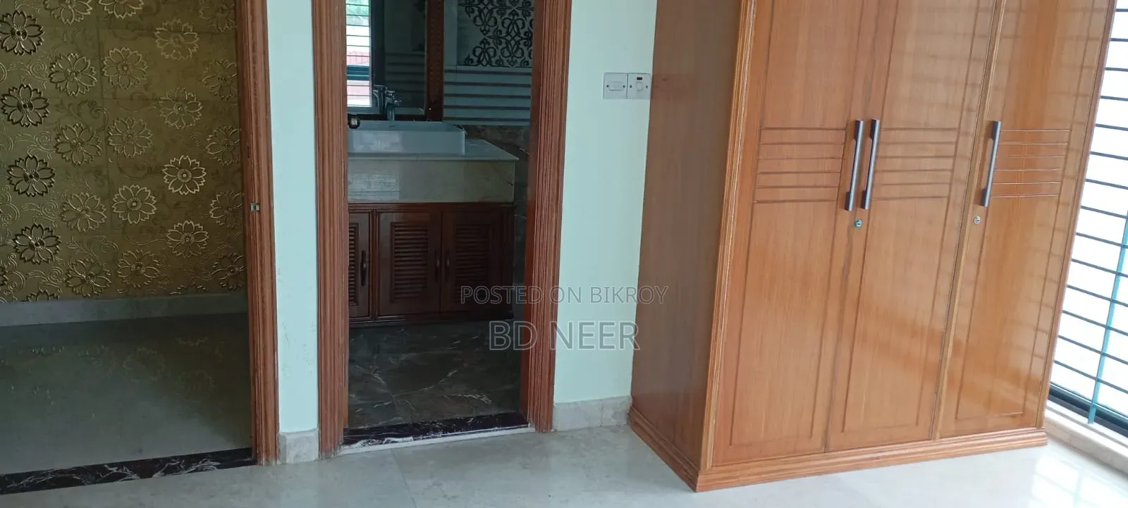 2700 Sq Ft Residents Semi Furnished for Office Rent in Gulshan in Gulshan