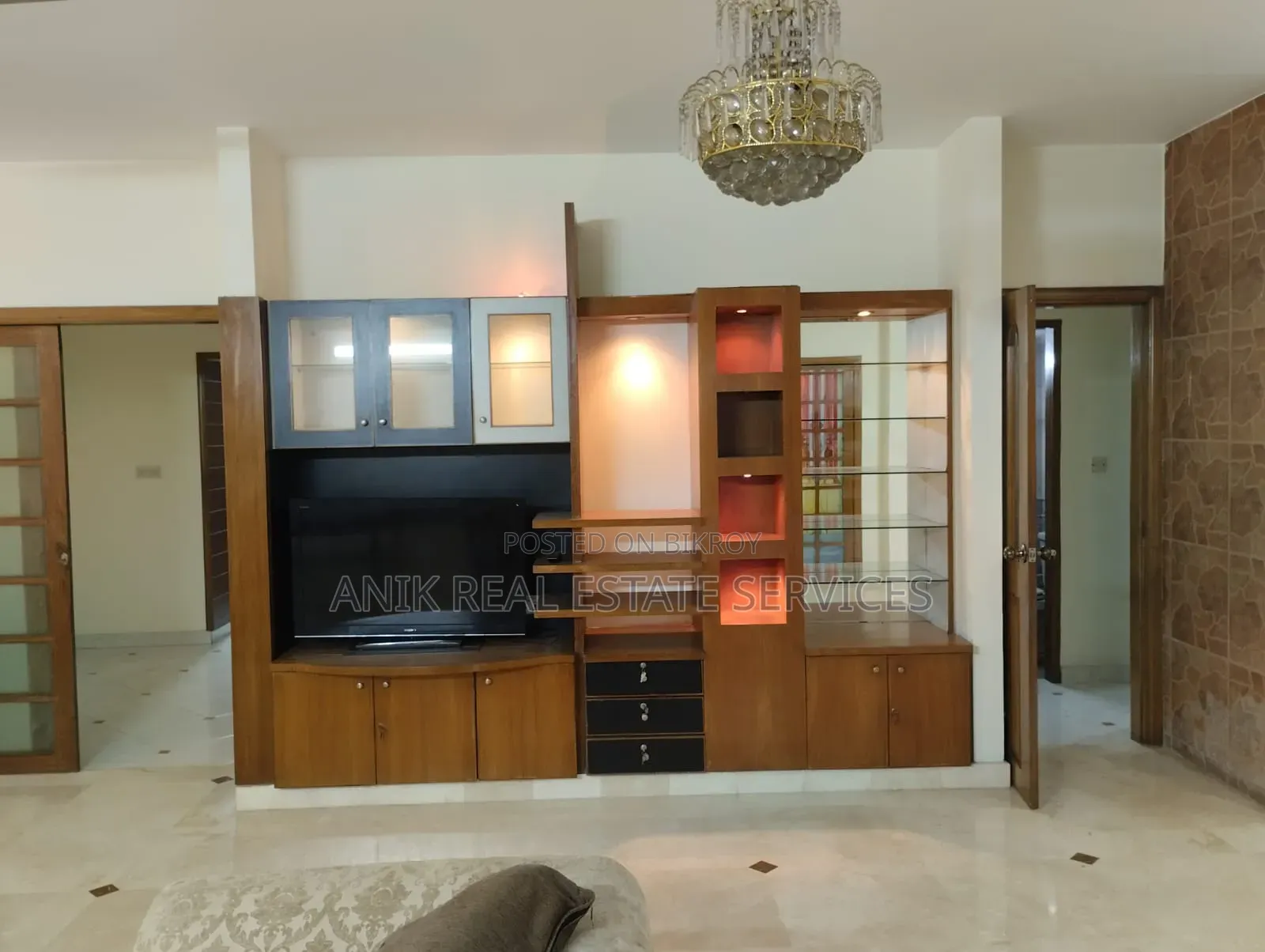 Furnished 3-bedroom Apartment in Anik Real Estate, Gulshan for Rent in Gulshan