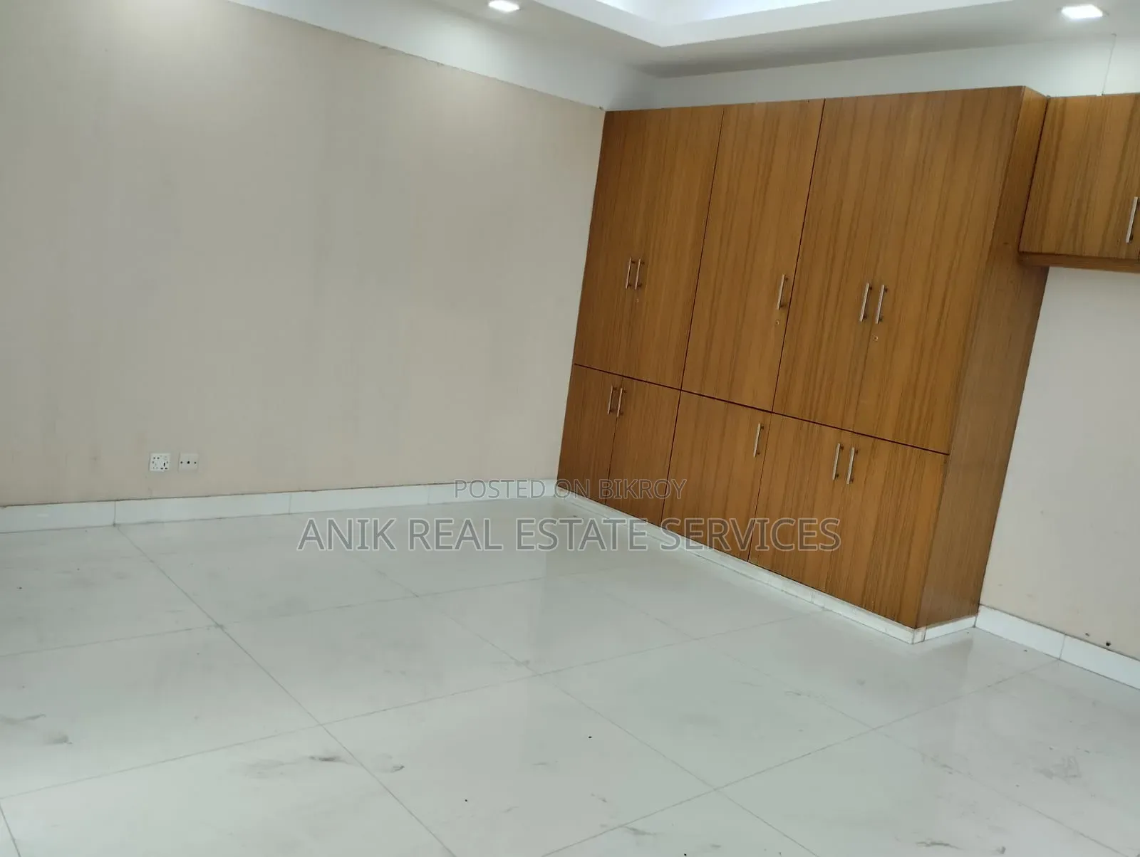 4-Bedroom Apartment in Anik Real Estate, Gulshan for Rent in Gulshan