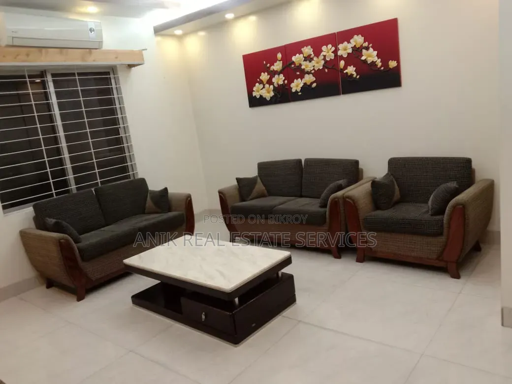 Furnished 3-bedroom Apartment in Anik Real Estate, Gulshan for Rent in Gulshan