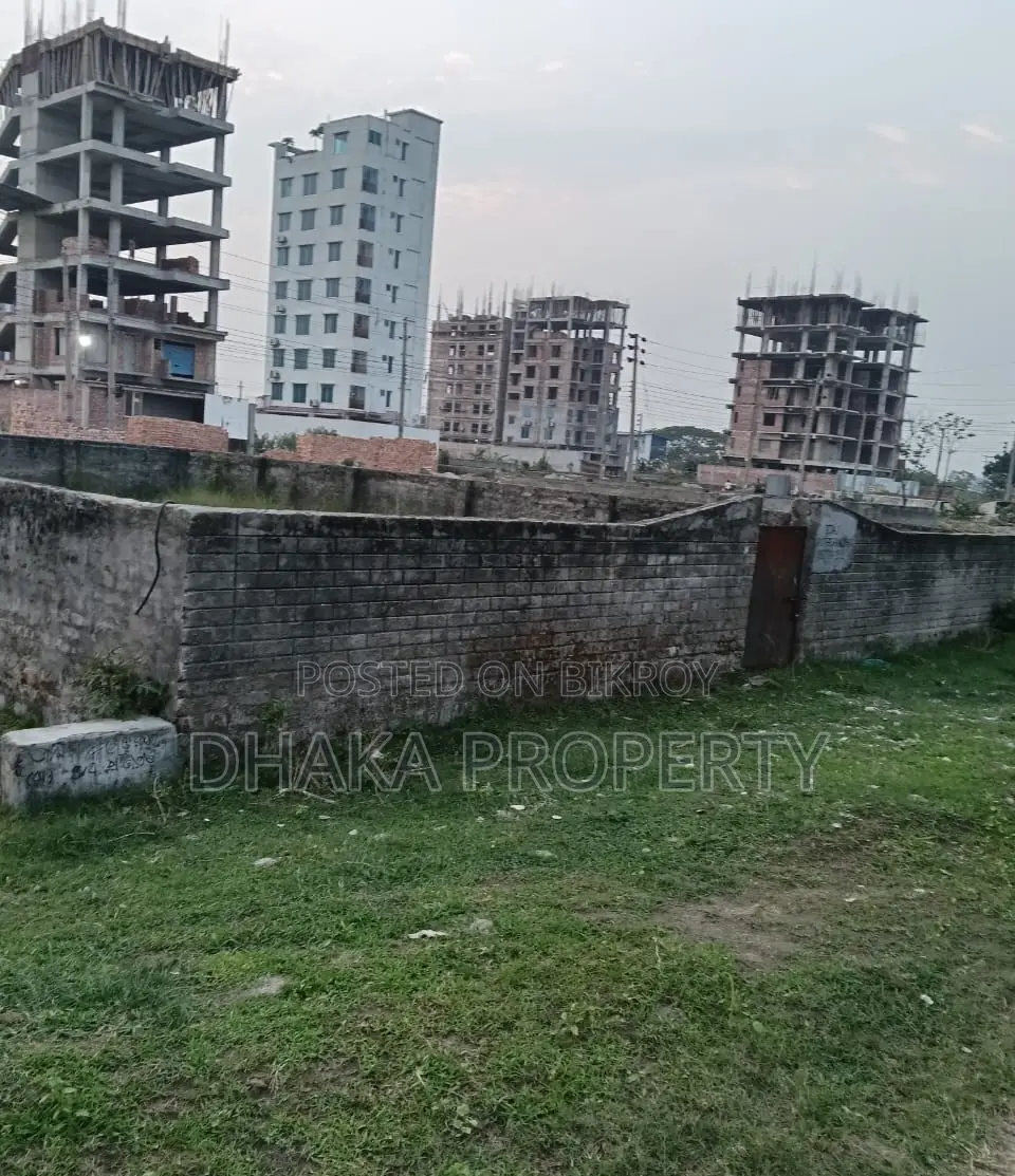30ft Road 3 Katha Park North at Sector-16/H. in Uttara