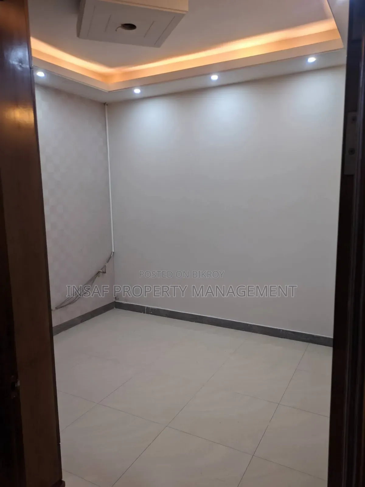 Premium 2,000 SQFT Office Space for Rent | Banani, Dhaka in Gulshan
