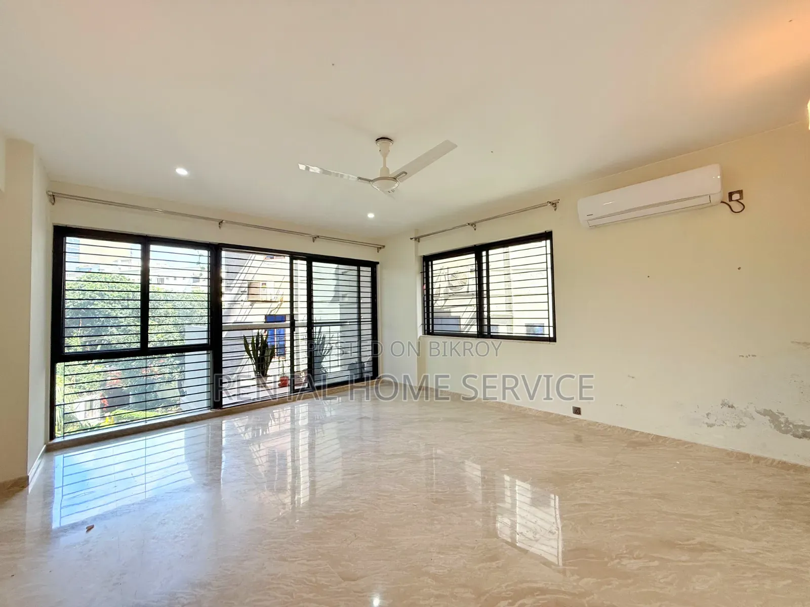 4-Bedroom Apartment in Semi-Furnished for Rent in Gulshan