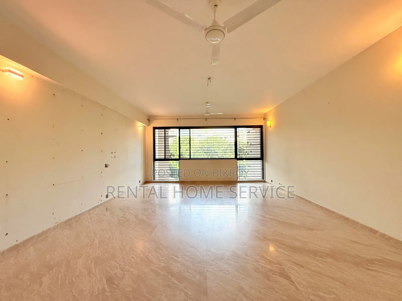 4-Bedroom Apartment in Semi-Furnished for Rent in Gulshan
