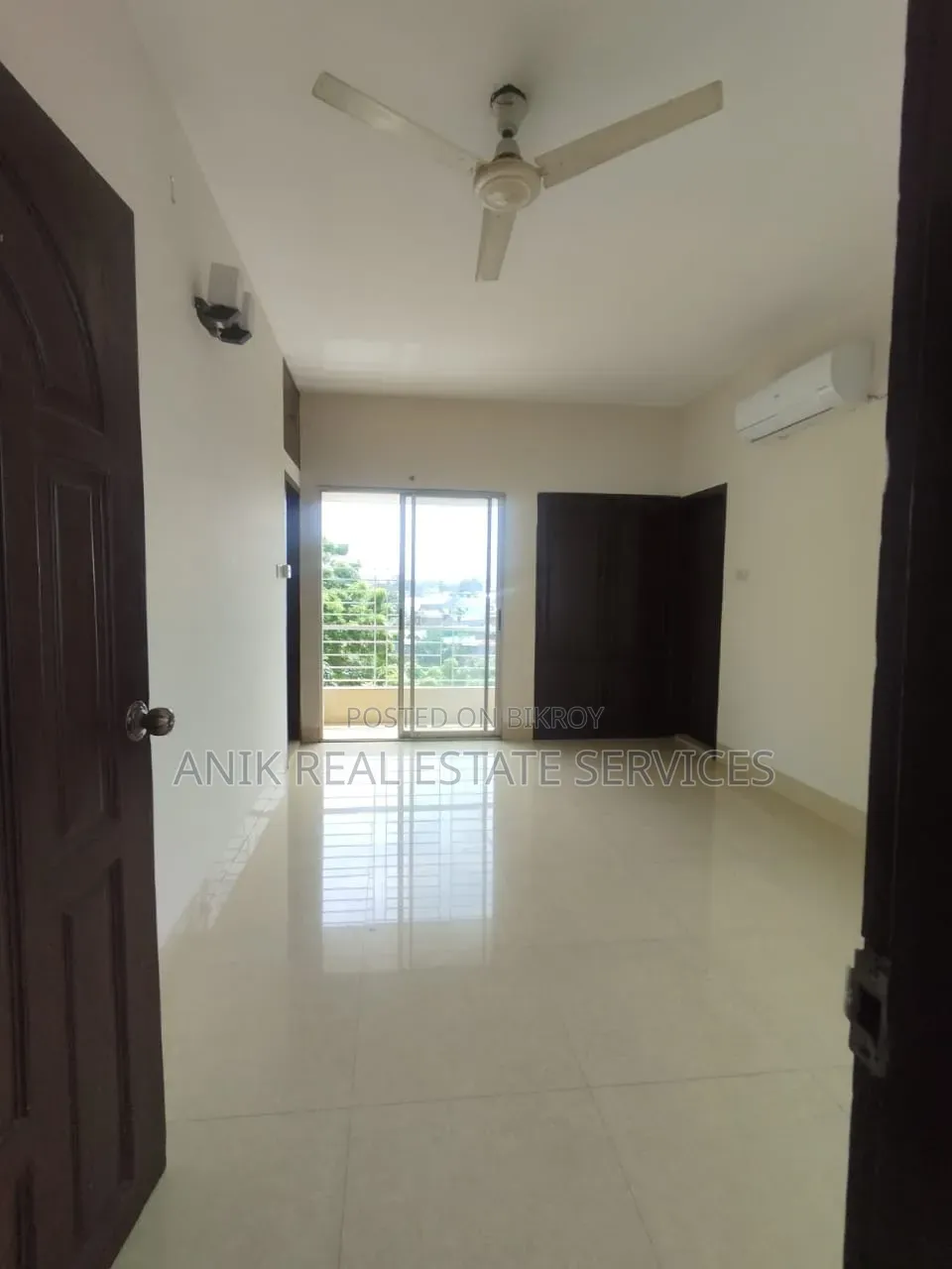 2000 Square Feet Office Space for Rent in Gulshan 1 in Gulshan