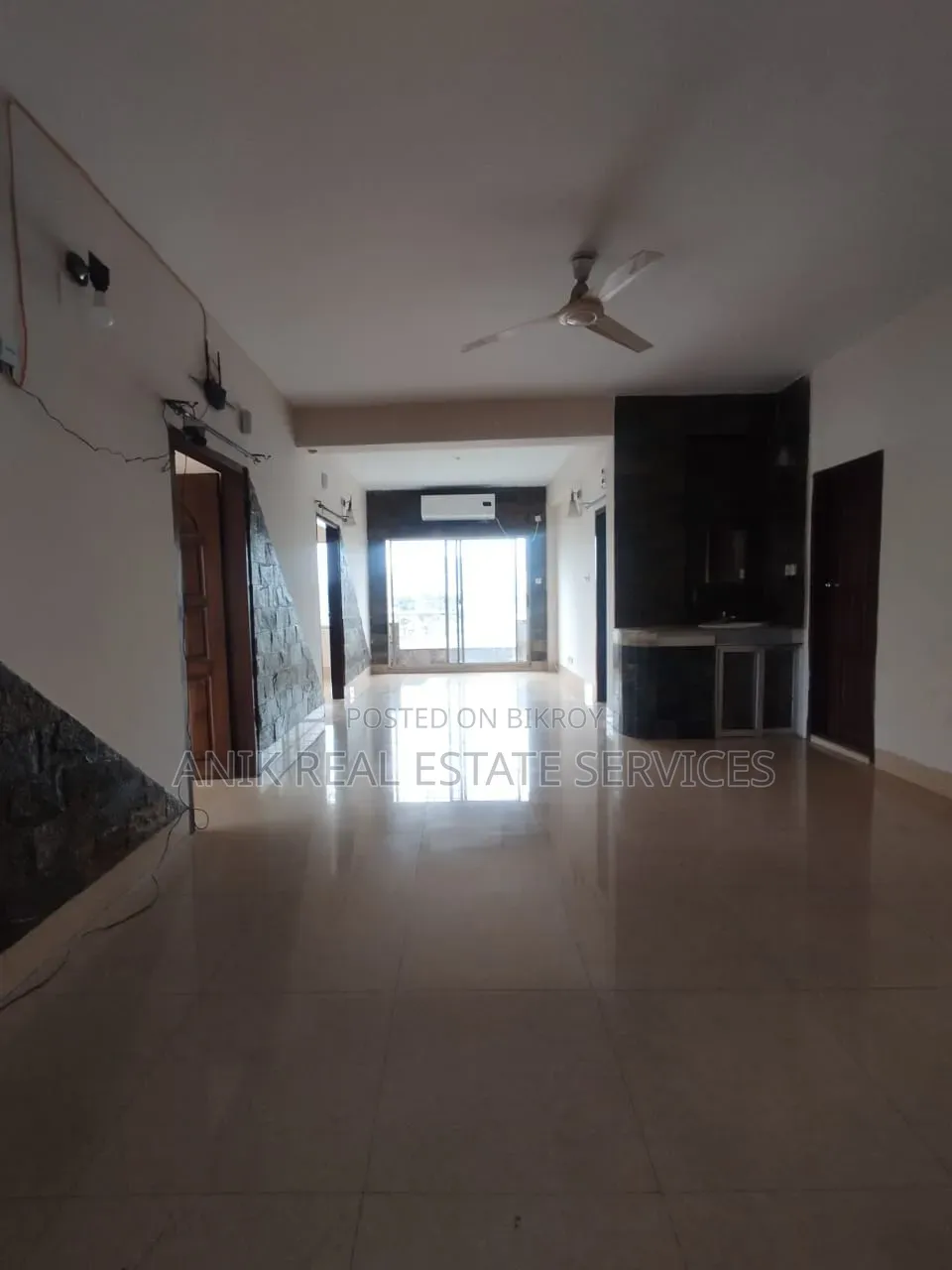 2000 Square Feet Office Space for Rent in Gulshan 1 in Gulshan