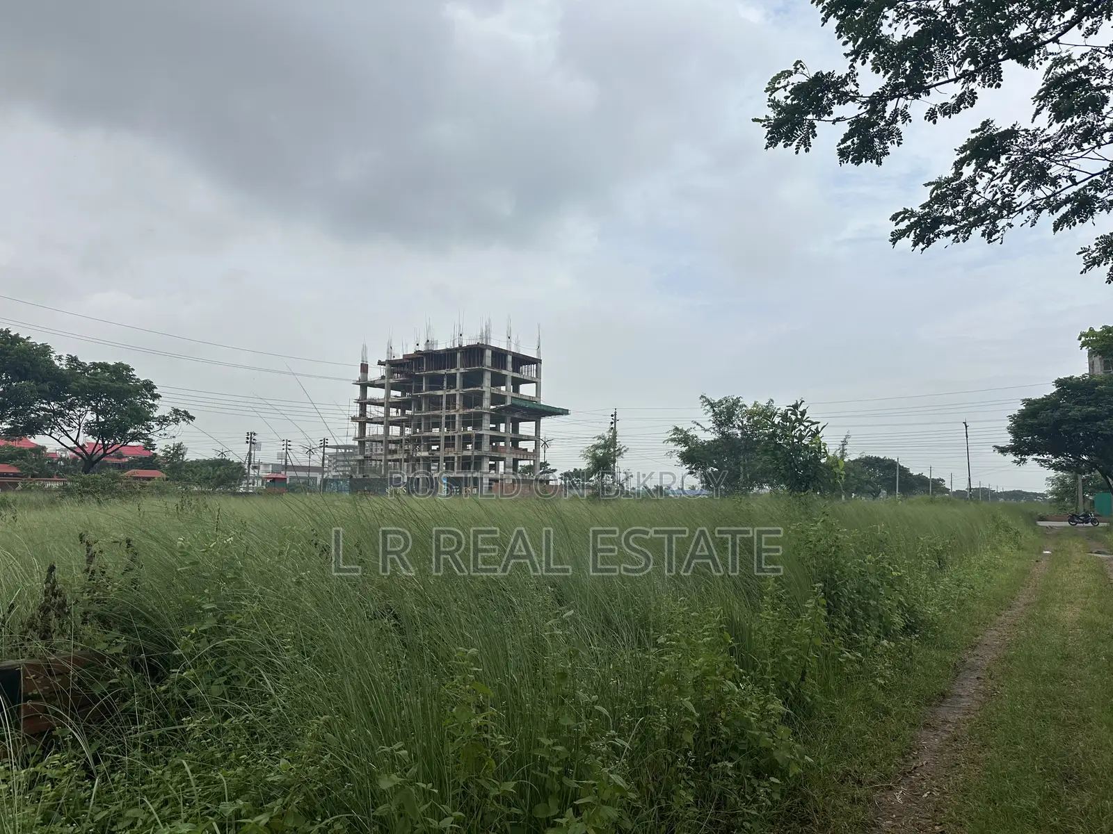 Block-N, 3 Katha, 3600 Serial, Urgent Sell Bashundhara R/A in Basundhara