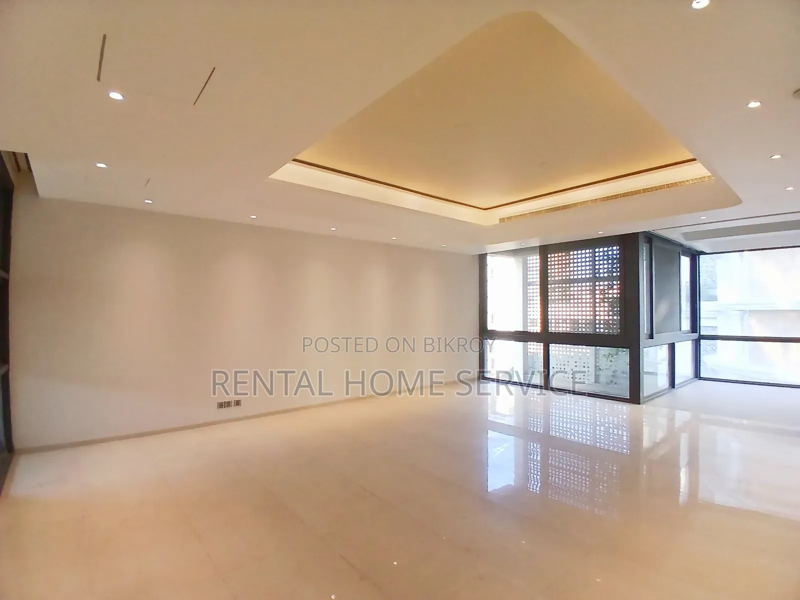 4-Bedroom Apartment in Semi-Furnished for Rent in Gulshan