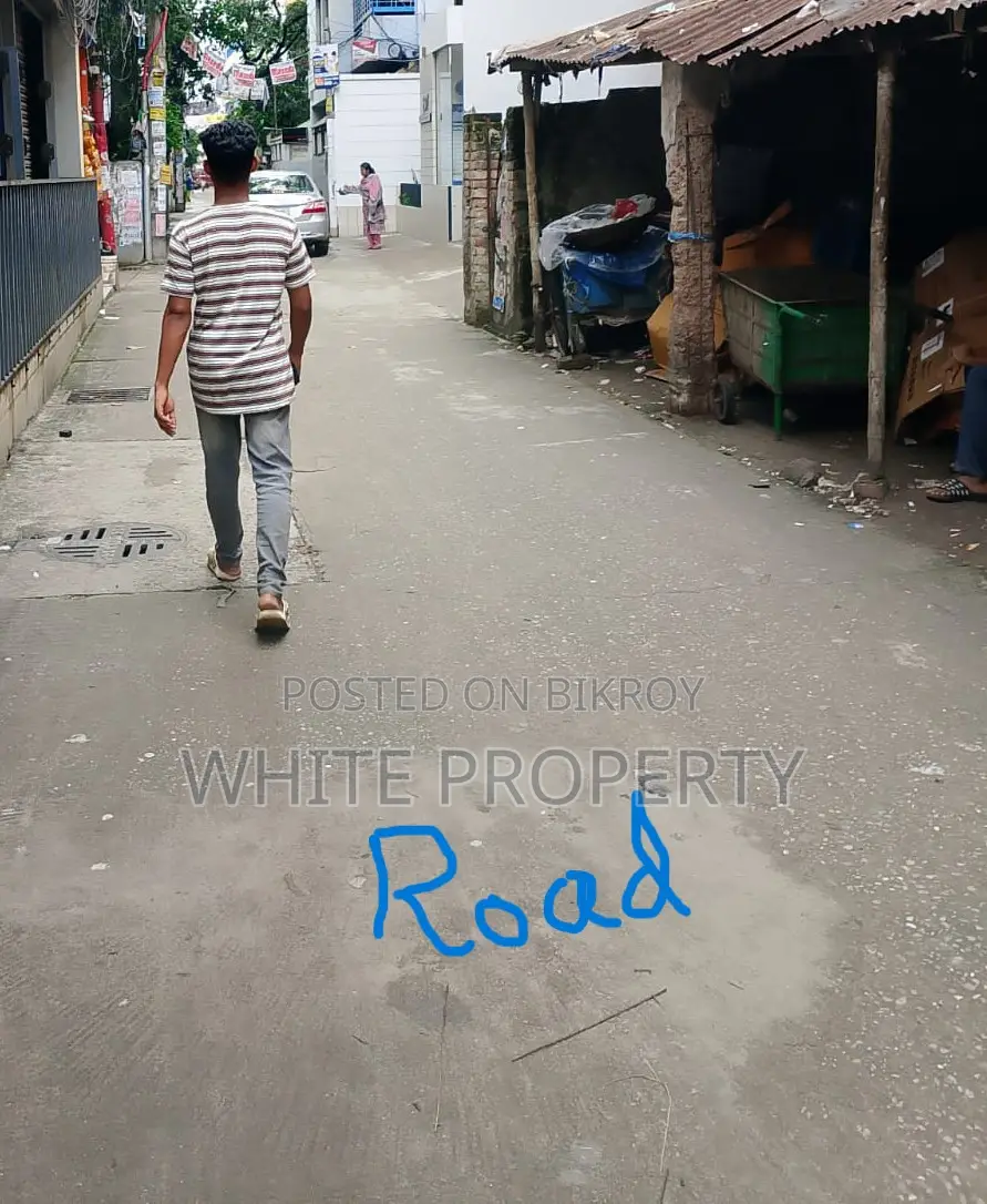 6-Bedroom House in White Property, Elephant Road for sale in Elephant Road