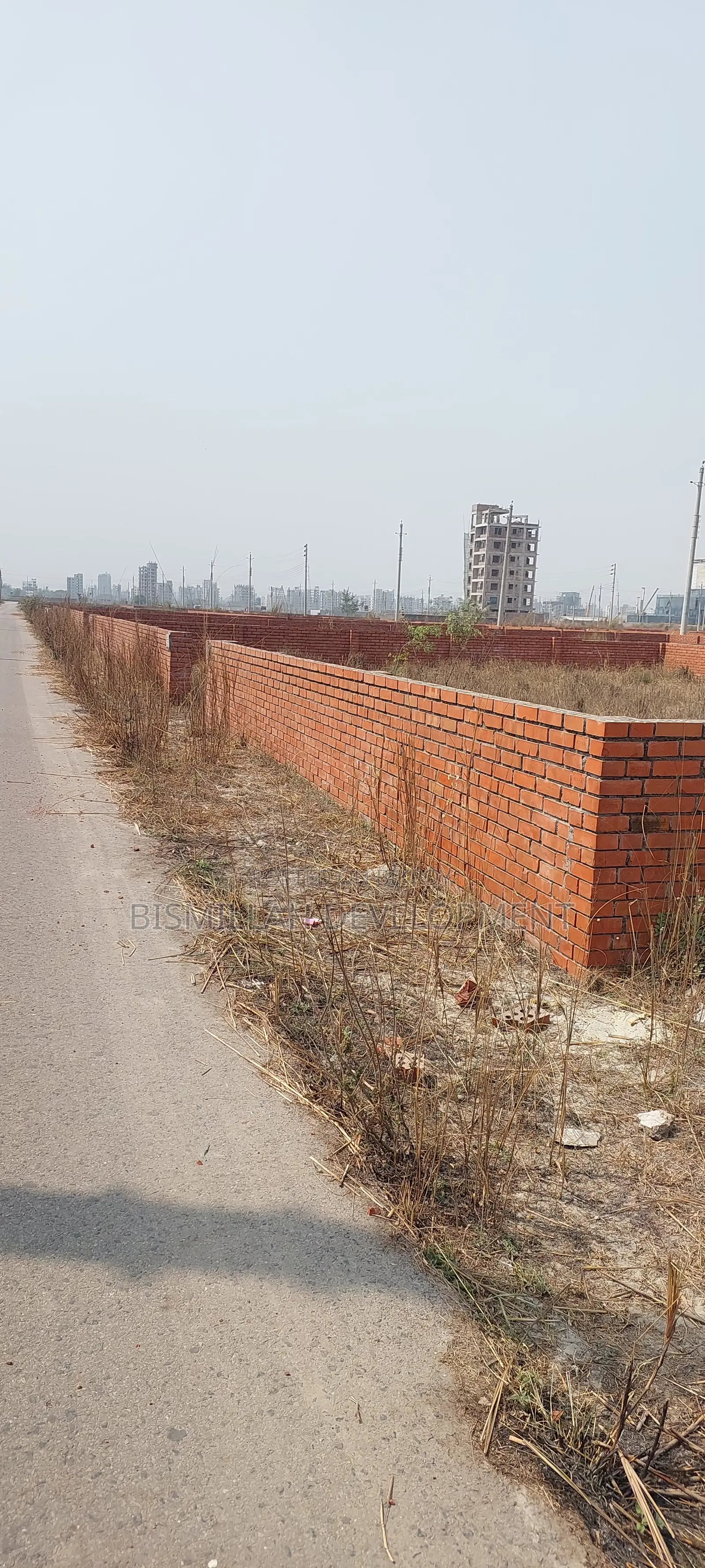 Land Sale P-Block 5 Katha at Bashundhara R/A in Basundhara